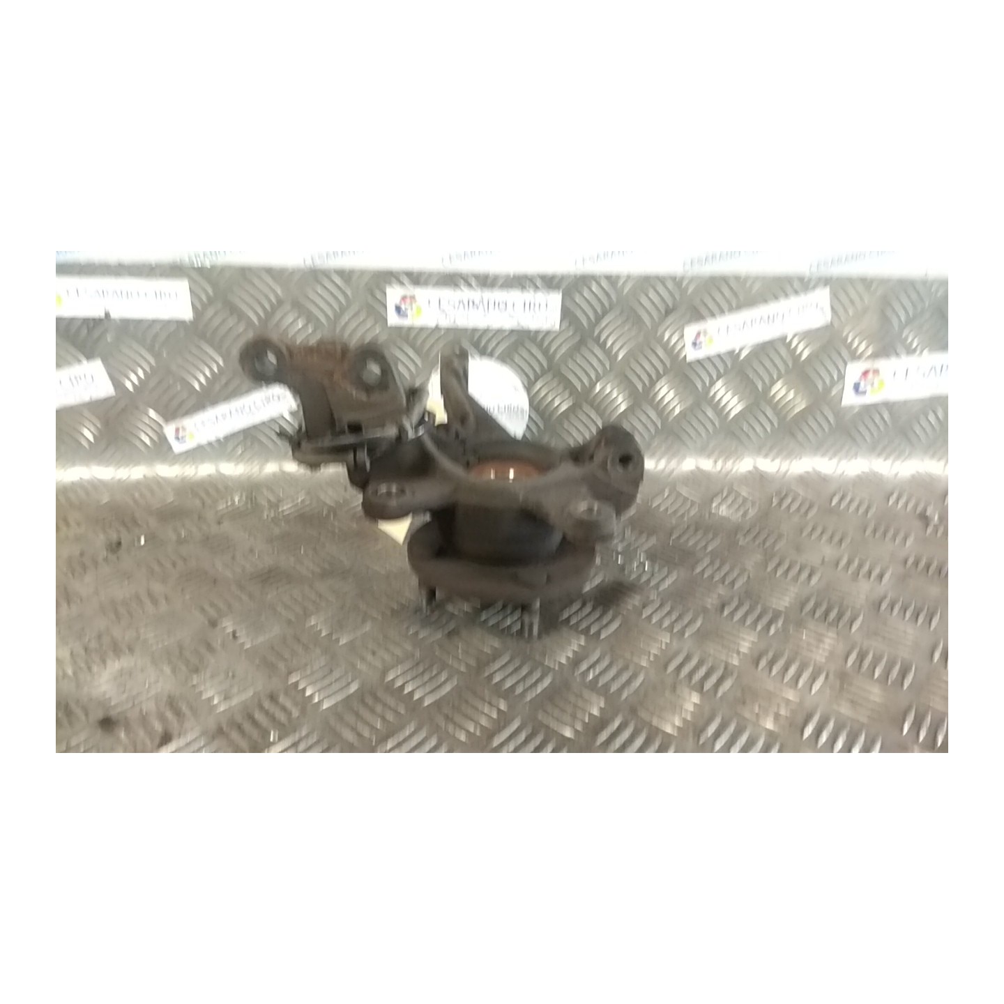 MONTANTE SOSP. ANT. C/ABS DX. 196 FORD FIESTA (CB1) (09/08-10/13) SNJA 1771022