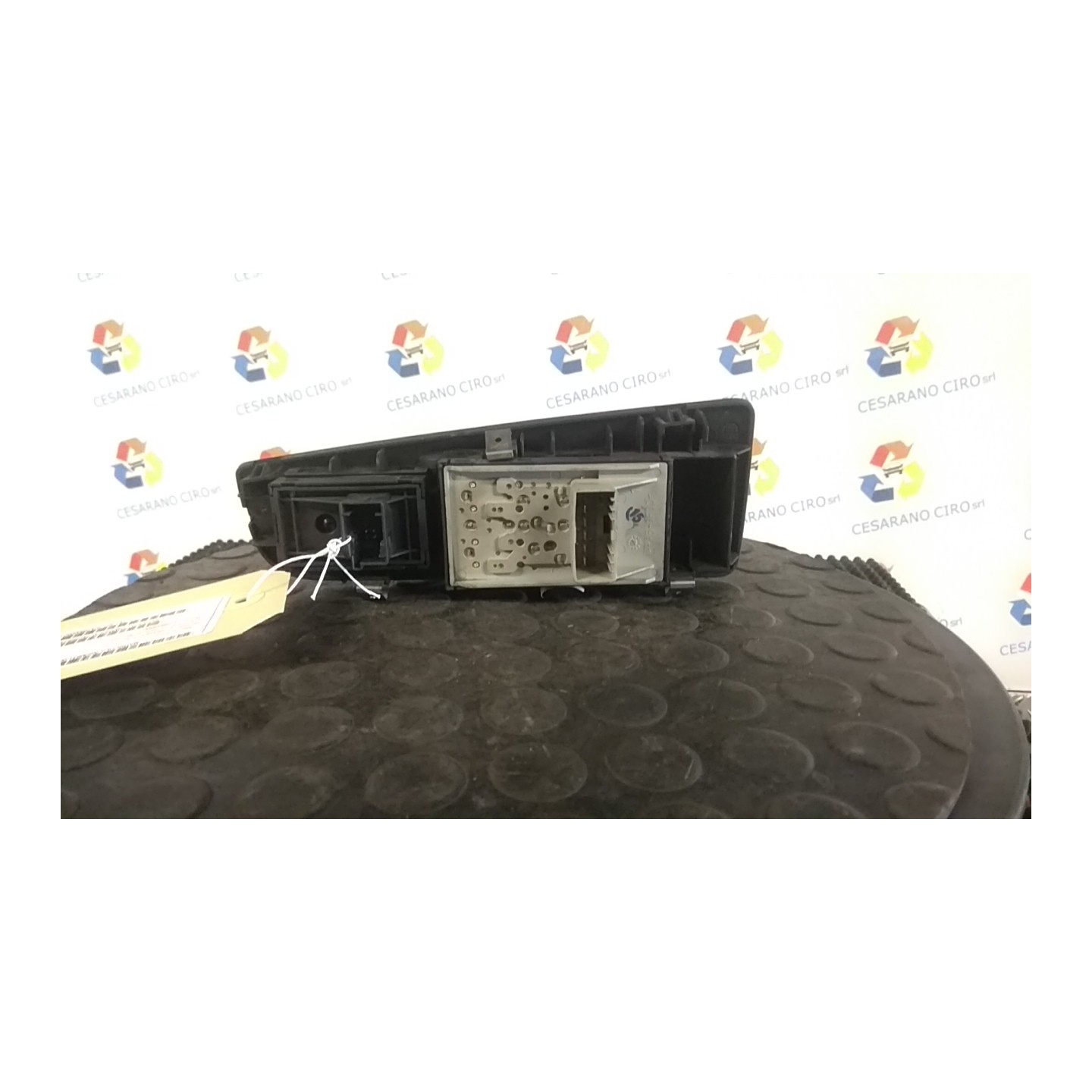 BLOCCO COMANDI ALZACRISTALLI 020 FIAT GRANDE PUNTO (2Y) (06/05-12/08 199A4000 NB3721006057002
