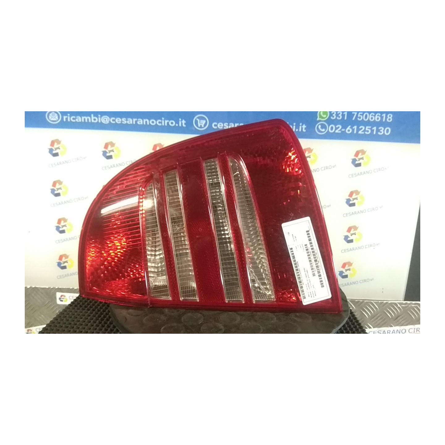 FANALE POST. DX. 038 SKODA SUPERB (3U) (05/02-06/05) BSS 3U5945112A