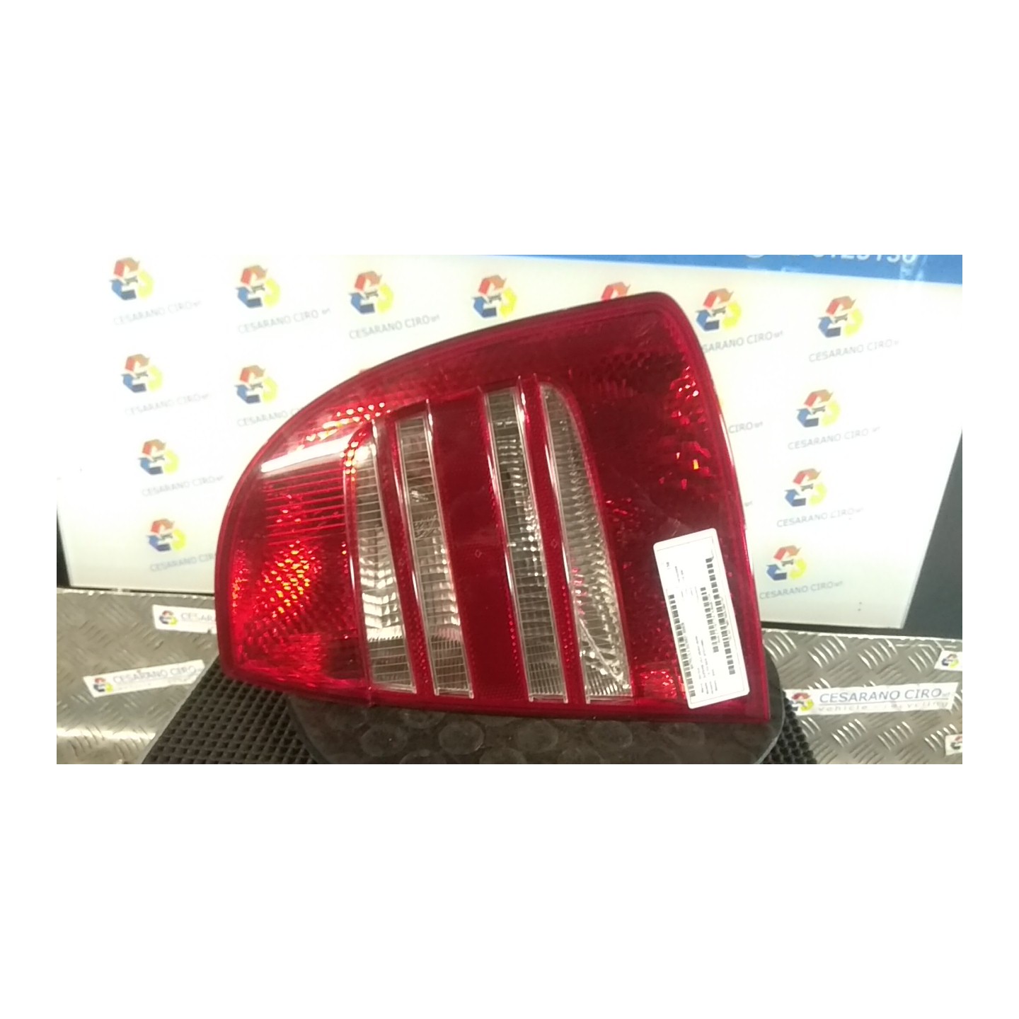 FANALE POST. DX. 038 SKODA SUPERB (3U) (05/02-06/05) BSS 3U5945112A