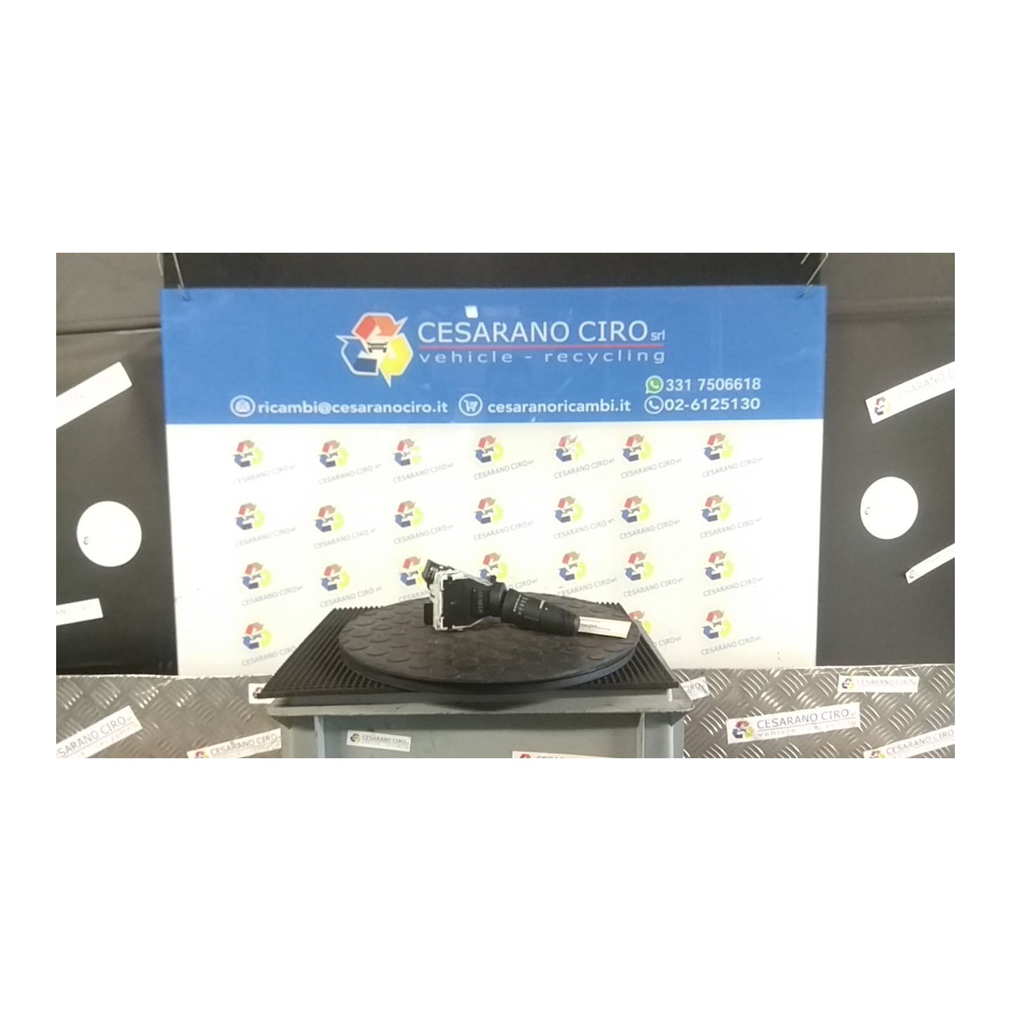 BLOCCO COMANDI TERGICRISTALLI 046 NISSAN NV200 (M20) (10/09-) K9K 25260EM30E