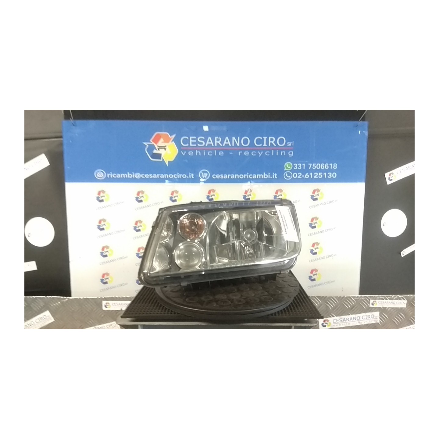 PROIETTORE DX. 087 VOLKSWAGEN BORA (1J) (03/99-02/06) AZD 1J5941018BE