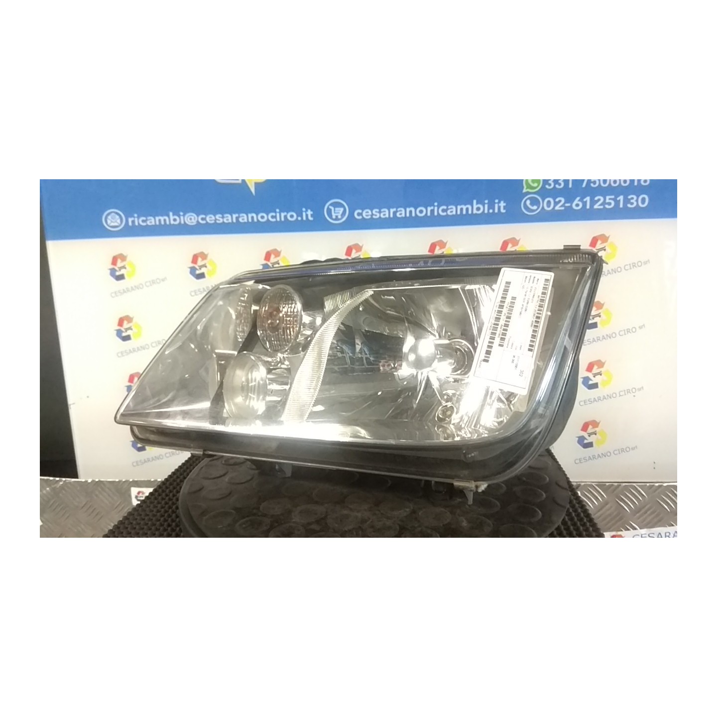 PROIETTORE DX. 087 VOLKSWAGEN BORA (1J) (03/99-02/06) AZD 1J5941018BE