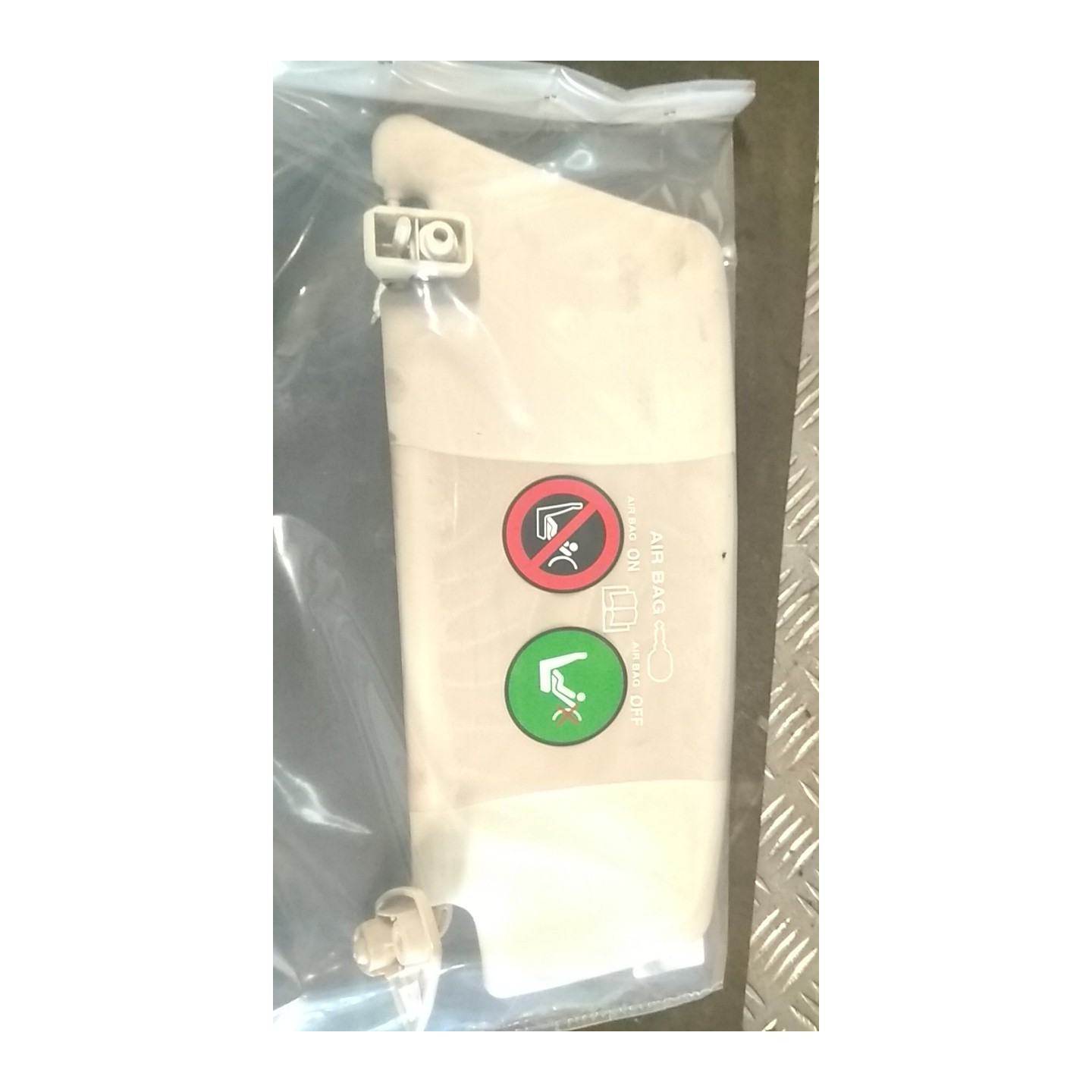 ALETTA PARASOLE PARABREZZA DX 032 LANCIA YPSILON (TE) (06/03-09/06) 188A4000 NB5409010026001DX