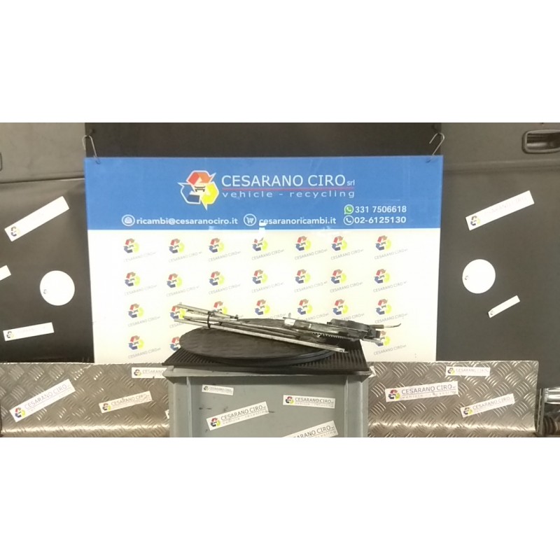 ALZACRISTALLO PORTA ANT. ELETTRICO SX. 087 TOYOTA YARIS (10/01-11/05)     (FRP) 1SZFE 698200D010