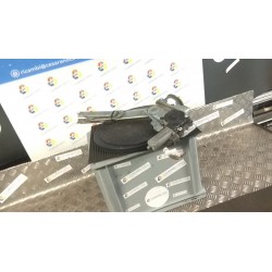 ALZACRISTALLO PORTA ANT. ELETTRICO DX. 088 TOYOTA YARIS (10/01-11/05)     (FRP) 1SZFE 698100D010