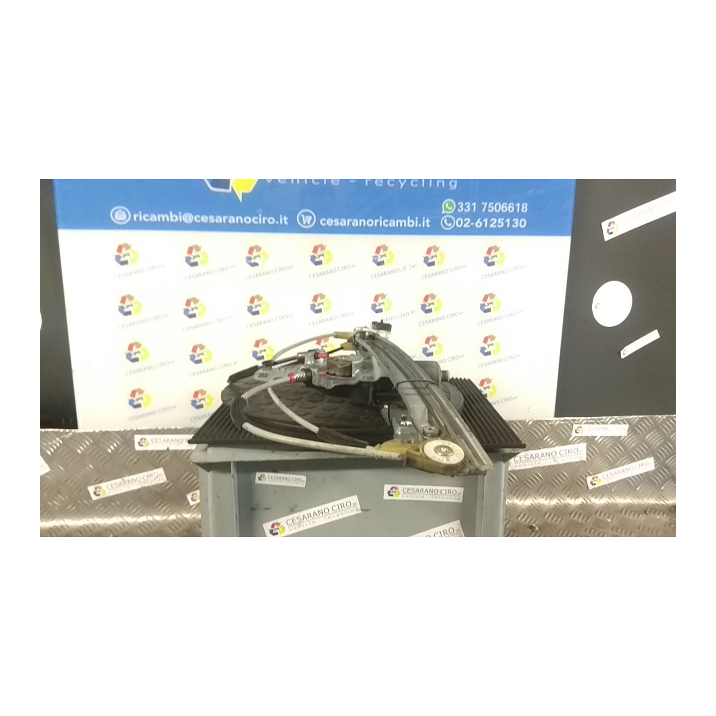 ALZACRISTALLO ELETTR. PORTA ANT. C/MOTORINO DX. 097 CITROEN C5 (X7) (02/08-) RH01 9675898980