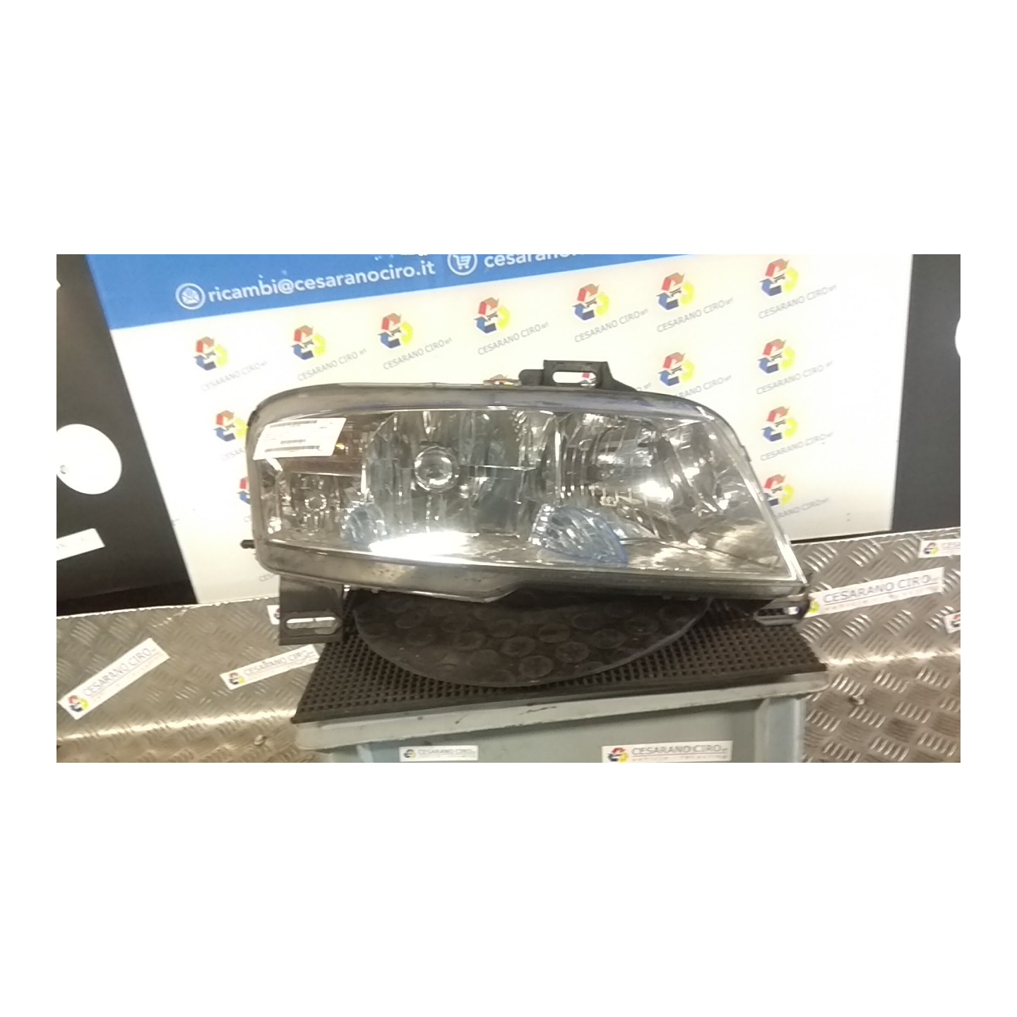 PROIETTORE DX. 039 FIAT STILO (2V) (11/03-06/09) 192A5000 51716353