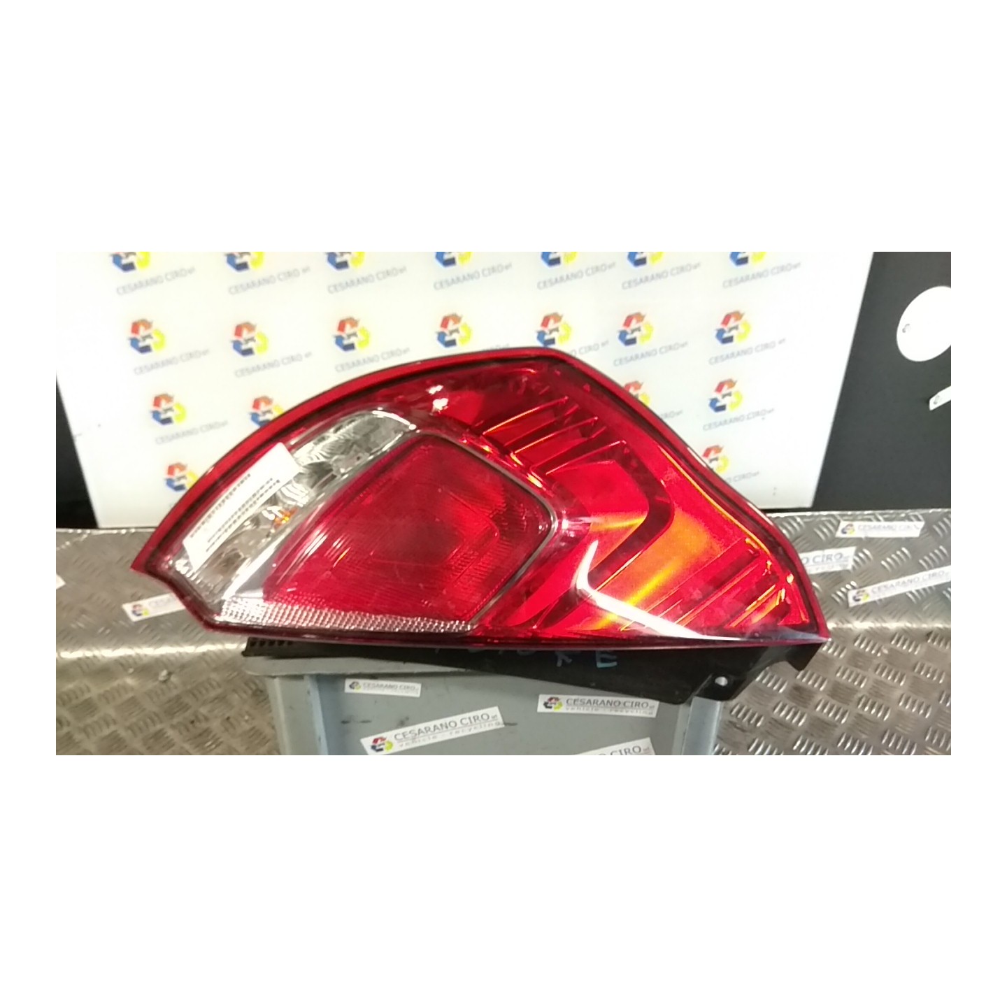FANALE POST. SX 105 FORD FIESTA (CCN) (11/12-) XUJB NB0868007055032SX