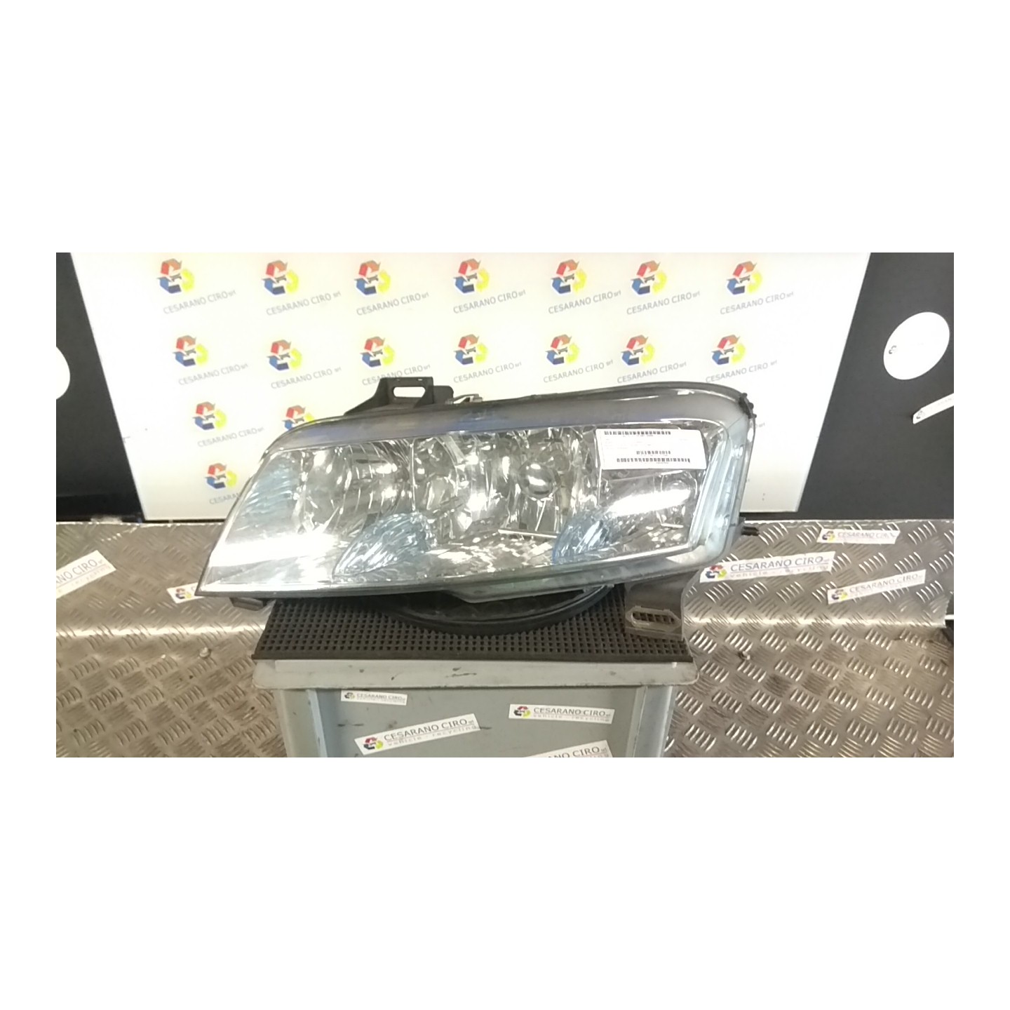 PROIETTORE SX. 058 FIAT STILO (2V) (11/03-06/09) 843A1000 51716369