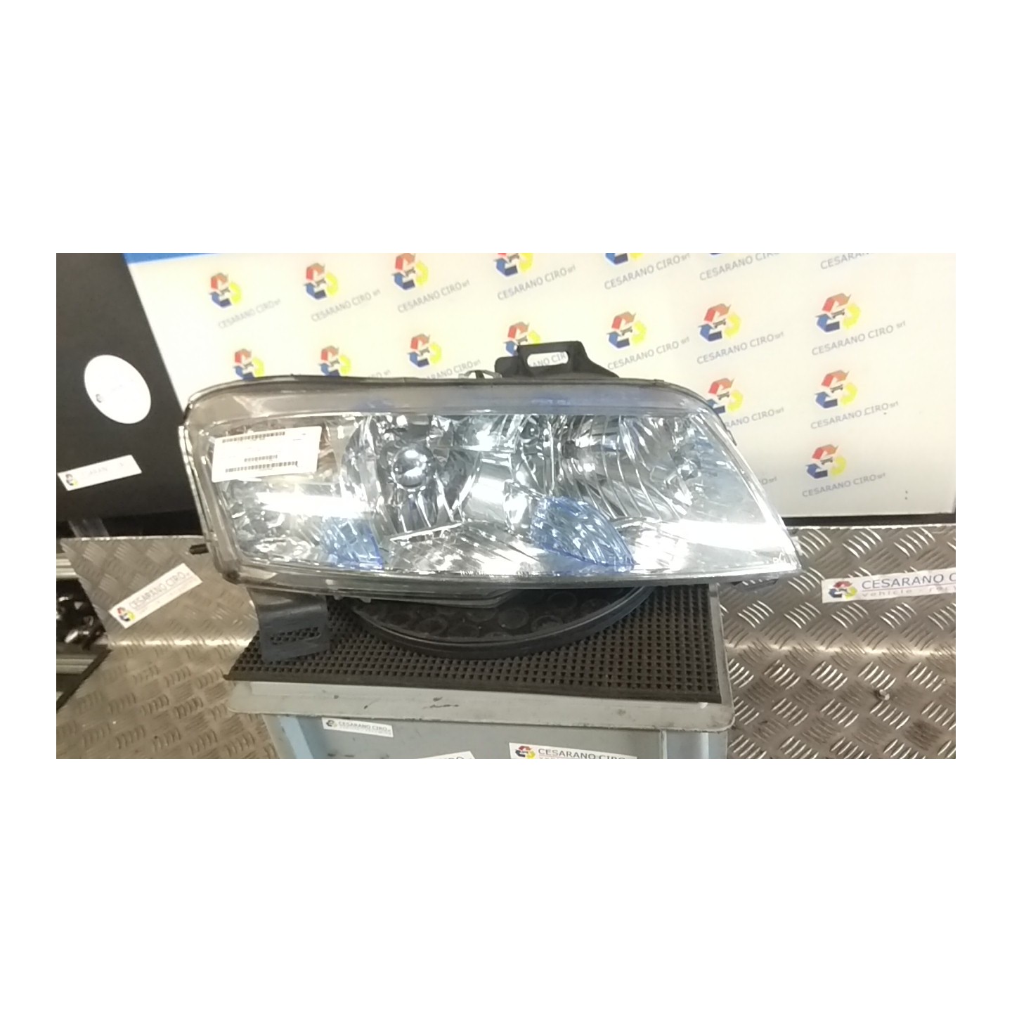 PROIETTORE DX. 059 FIAT STILO (2V) (11/03-06/09) 843A1000 51716353