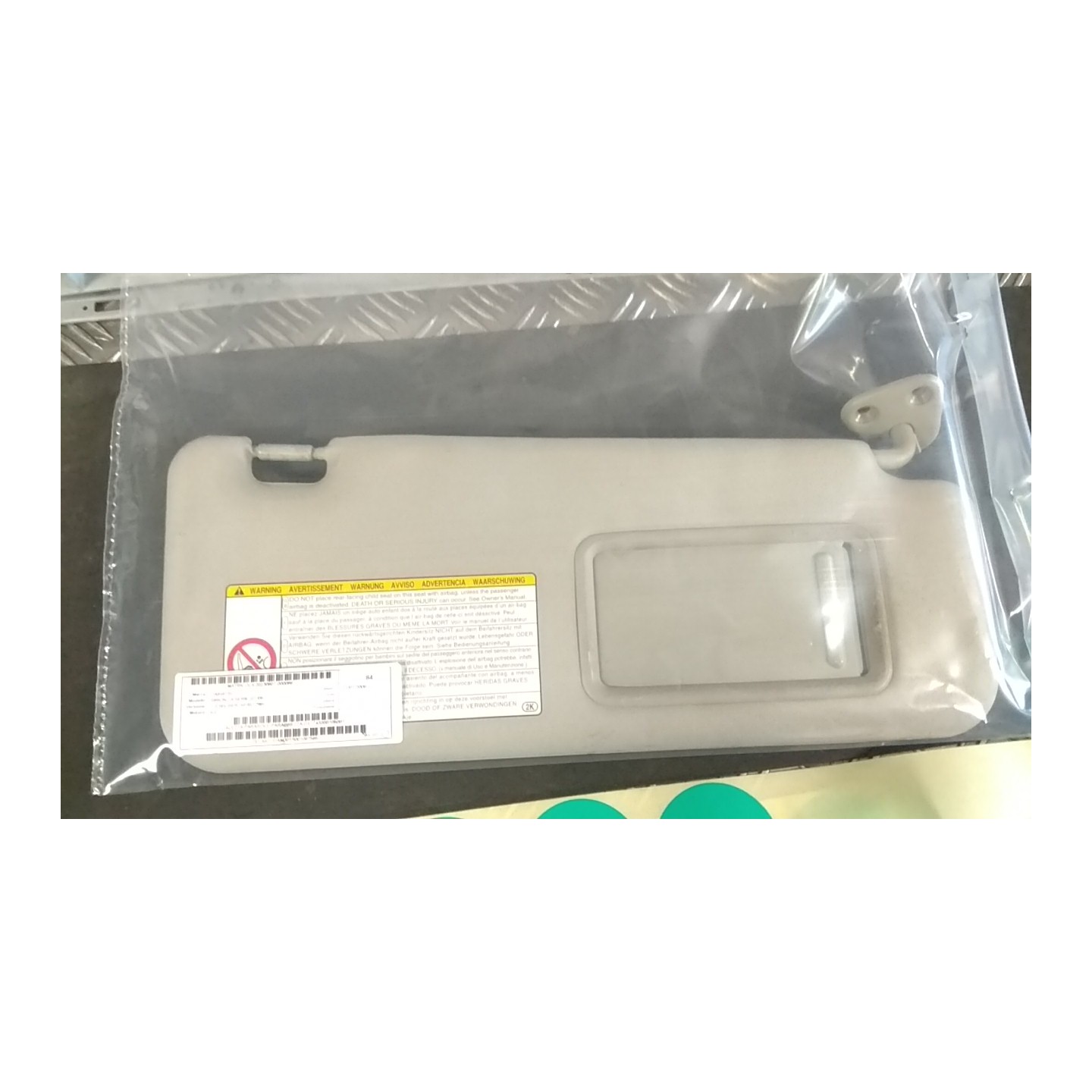 ALETTA PARASOLE PARABREZZA DX. 068 DAIHATSU SIRION 2A SERIE (01/05-) K3 74320B1050B1