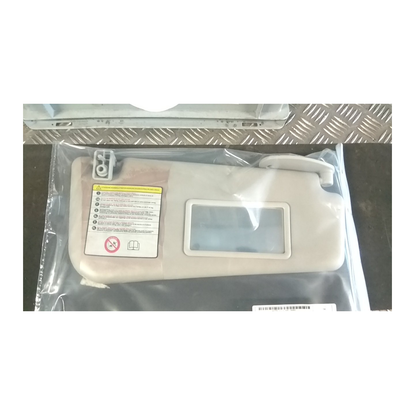 ALETTA PARASOLE PARABREZZA DX. 083 FIAT PUNTO EVO (3J) (08/09-07/13) 199A9000 735509466