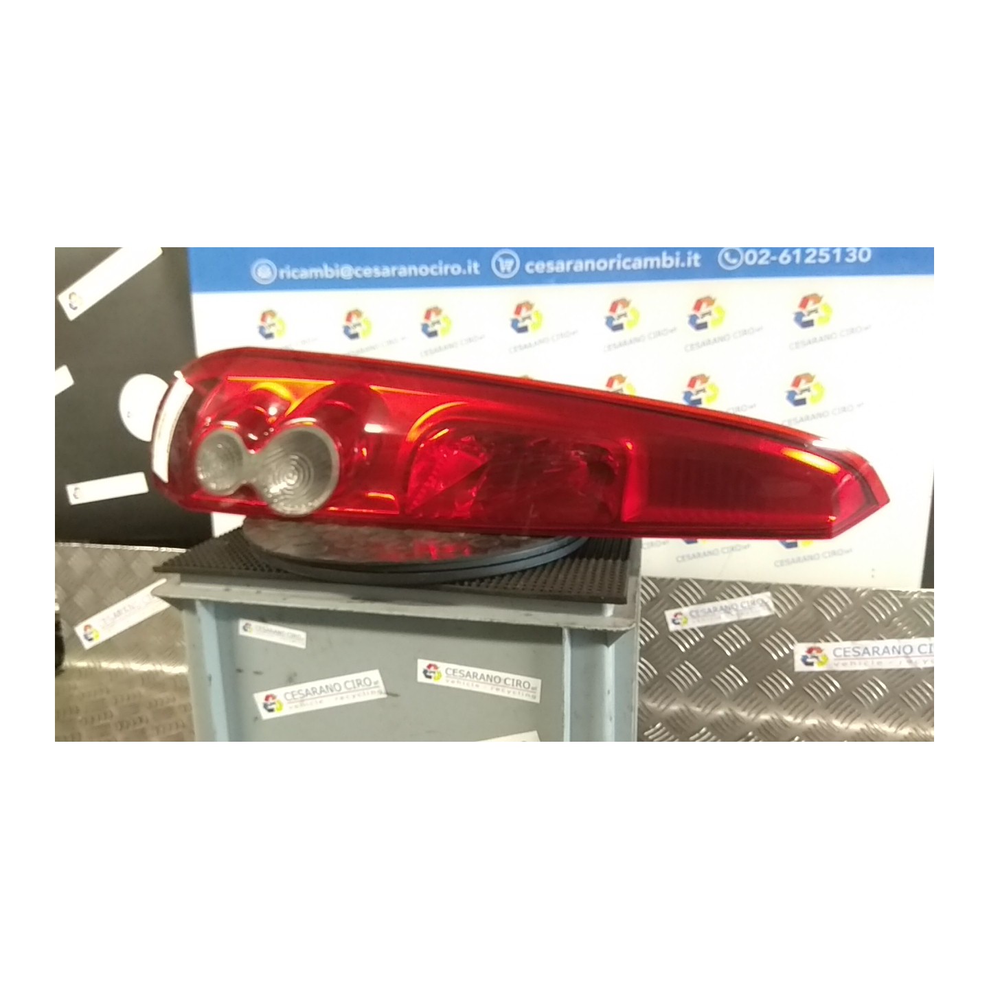 FANALE POST. SX. 078 FORD FIESTA (CBK) (12/05-12/08) FUJA 1437626
