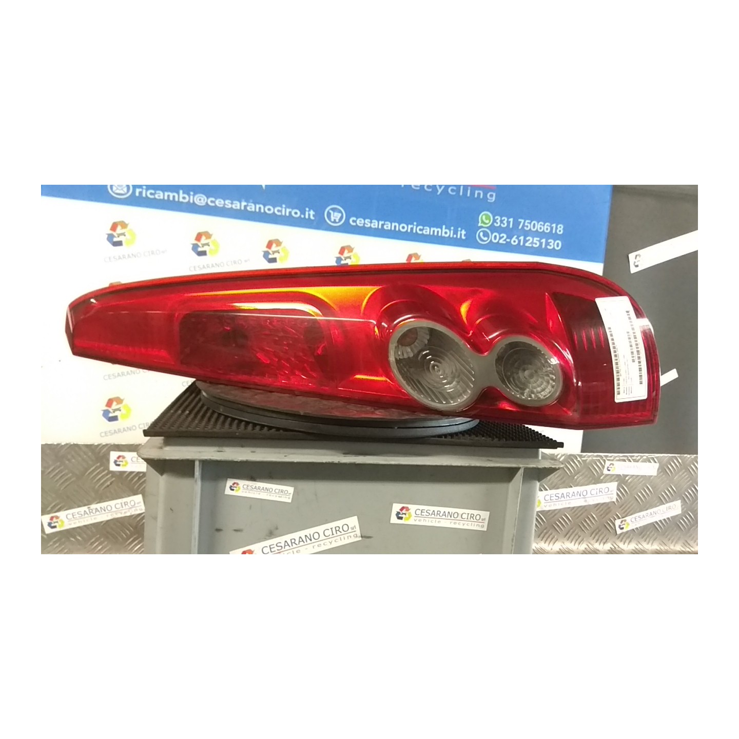 FANALE POST. DX. 079 FORD FIESTA (CBK) (12/05-12/08) FUJA 1437625