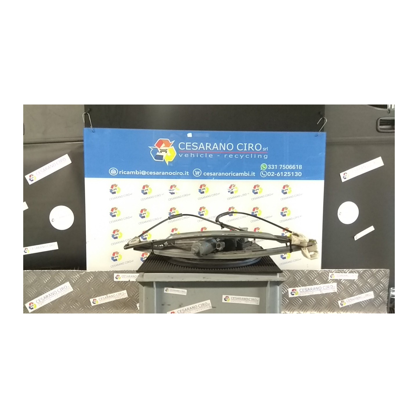 ALZACRISTALLO ELETTR. PORTA ANT. C/MOTORINO SX. 081 PEUGEOT 206 PLUS (02/09-) HFX 9221F9