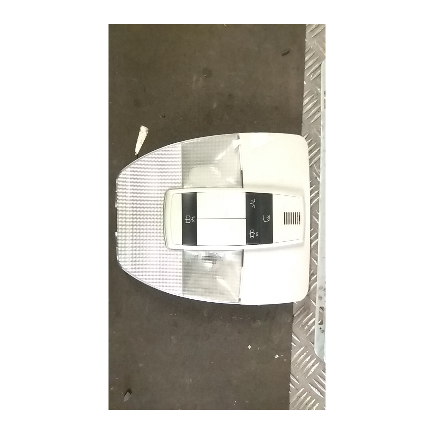 LUCE CORTESIA ANT. TETTO 101 MERCEDES-BENZ CLASSE B (T245) (03/05-03/13) 640941 A16982039017H52