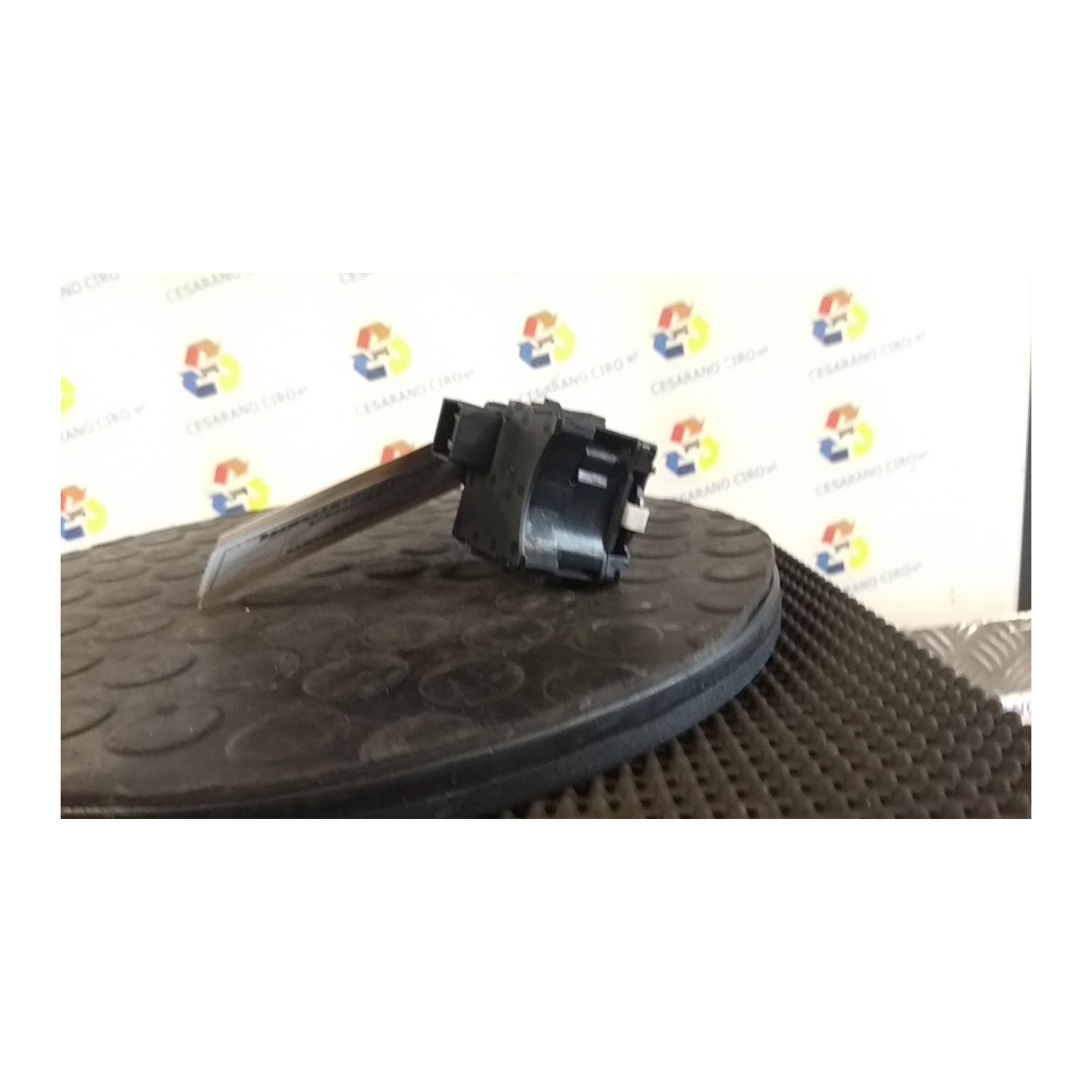 BLOCCO COMANDO VOLANTE LUCI ANABBAGLIANTE 108 OPEL MERIVA (S10) (04/10-) A14XER 13303268