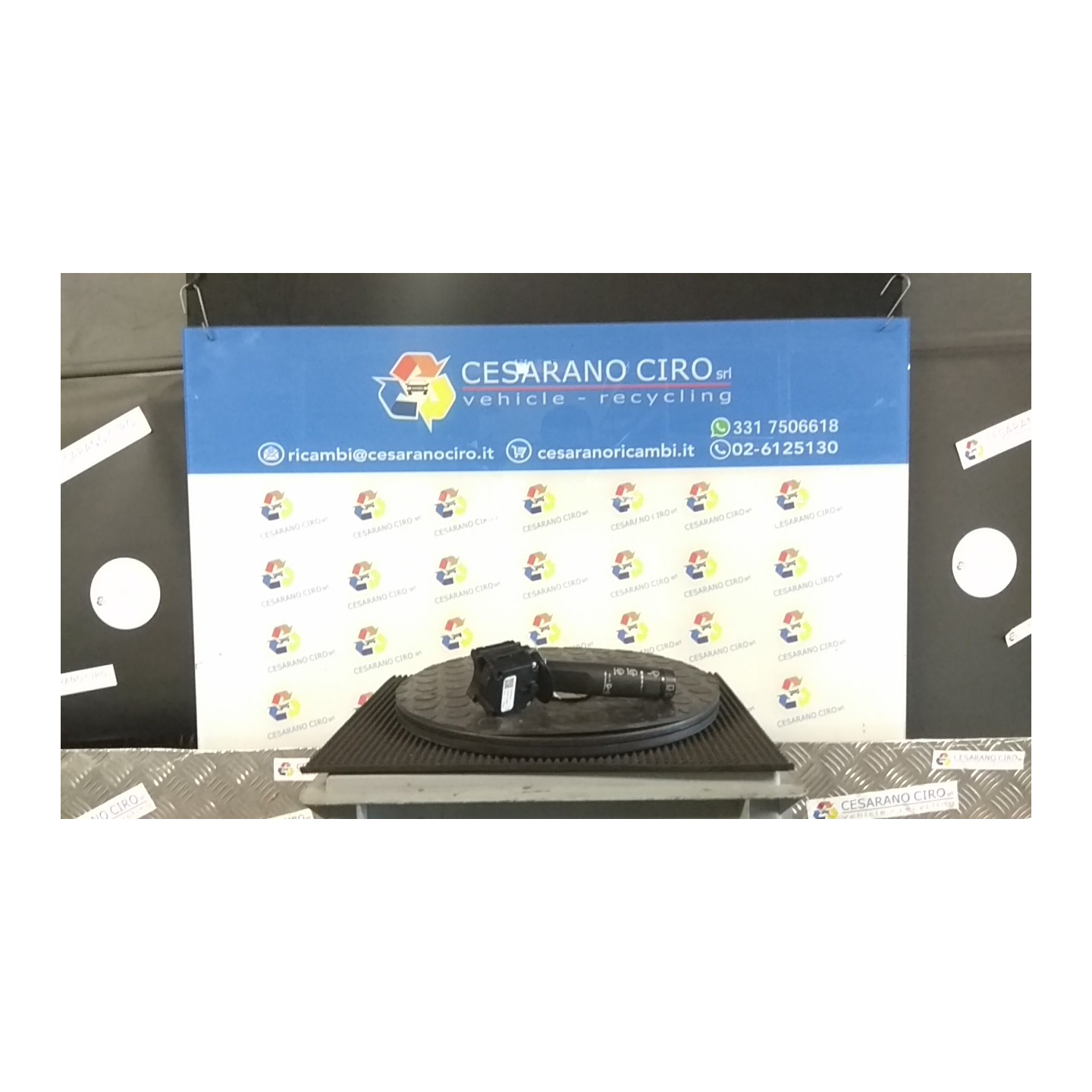 BLOCCO COMANDI TERGICRISTALLI 109 OPEL MERIVA (S10) (04/10-) A14XER 13305522
