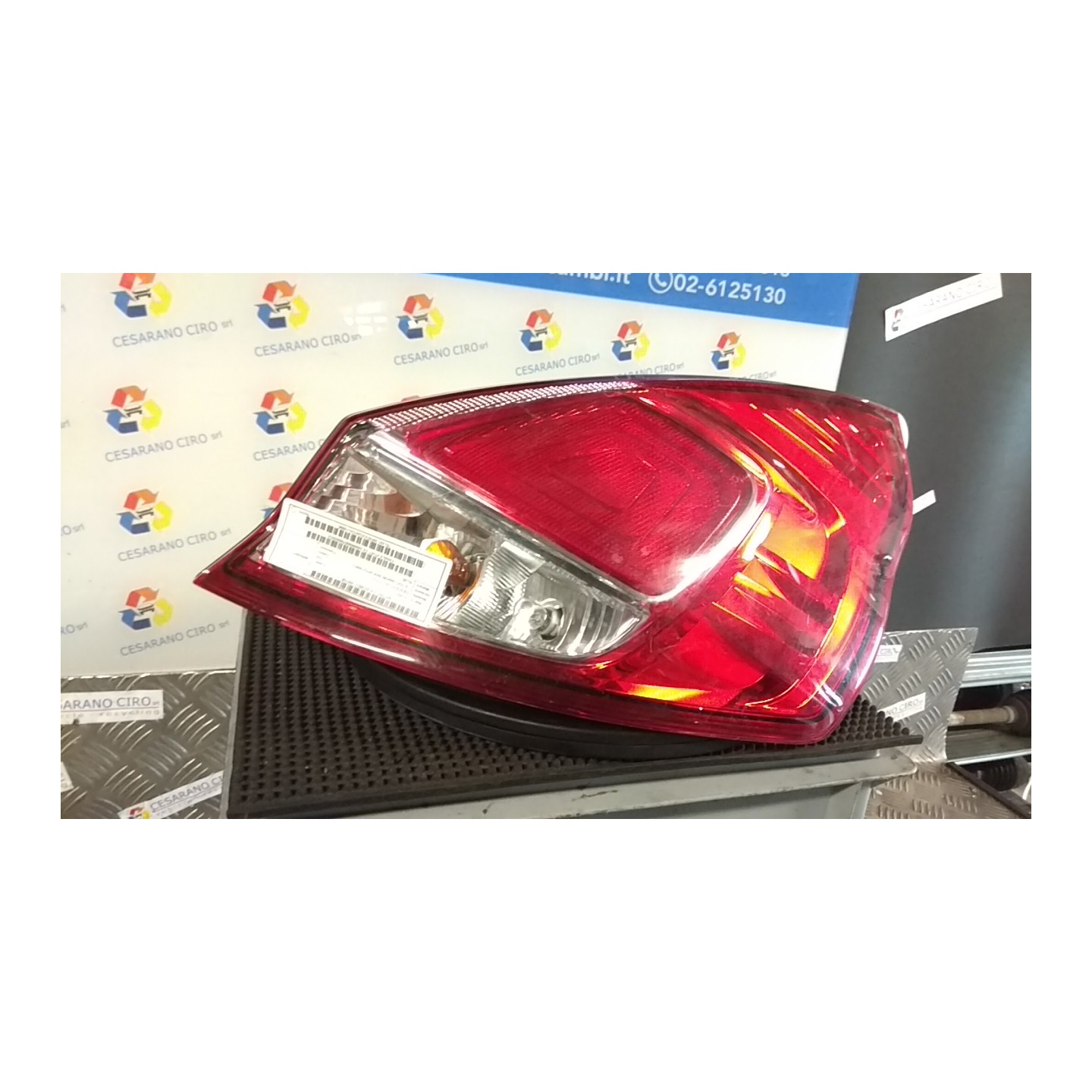 FANALE POST. DX 106 FORD FIESTA (CCN) (11/12-) XUJB NB0868007055032DX