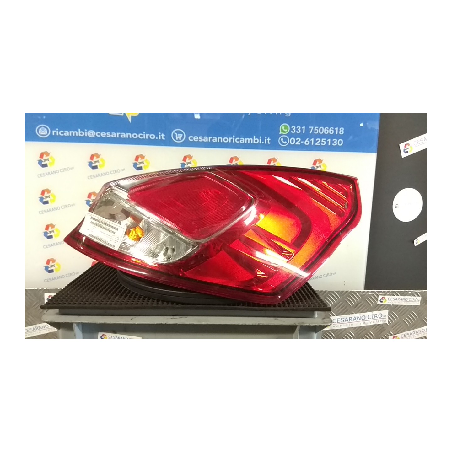 FANALE POST. DX 106 FORD FIESTA (CCN) (11/12-) XUJB NB0868007055032DX