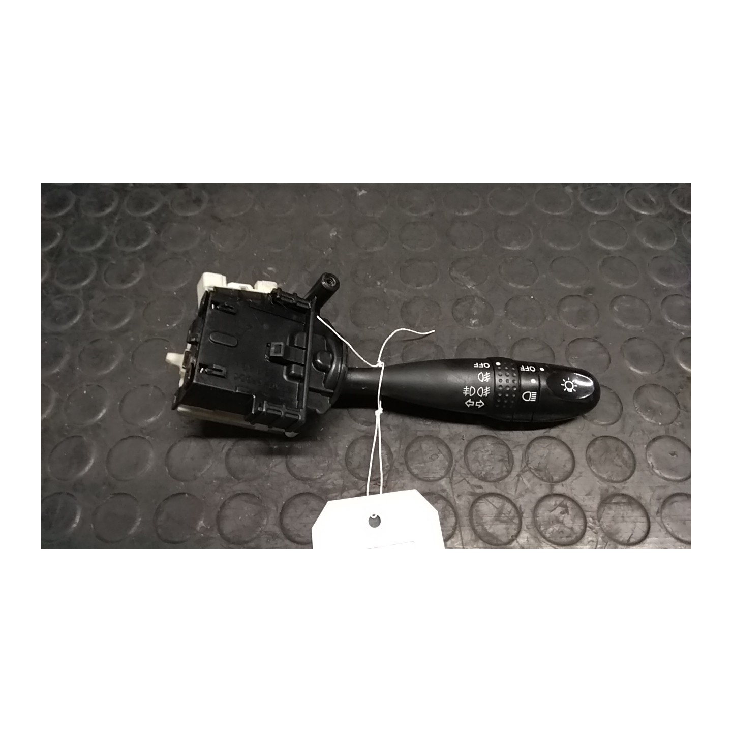 BLOCCO COMANDO VOLANTE LUCI 097 DAIHATSU MATERIA (12/06-) 3SZ 84140B1010