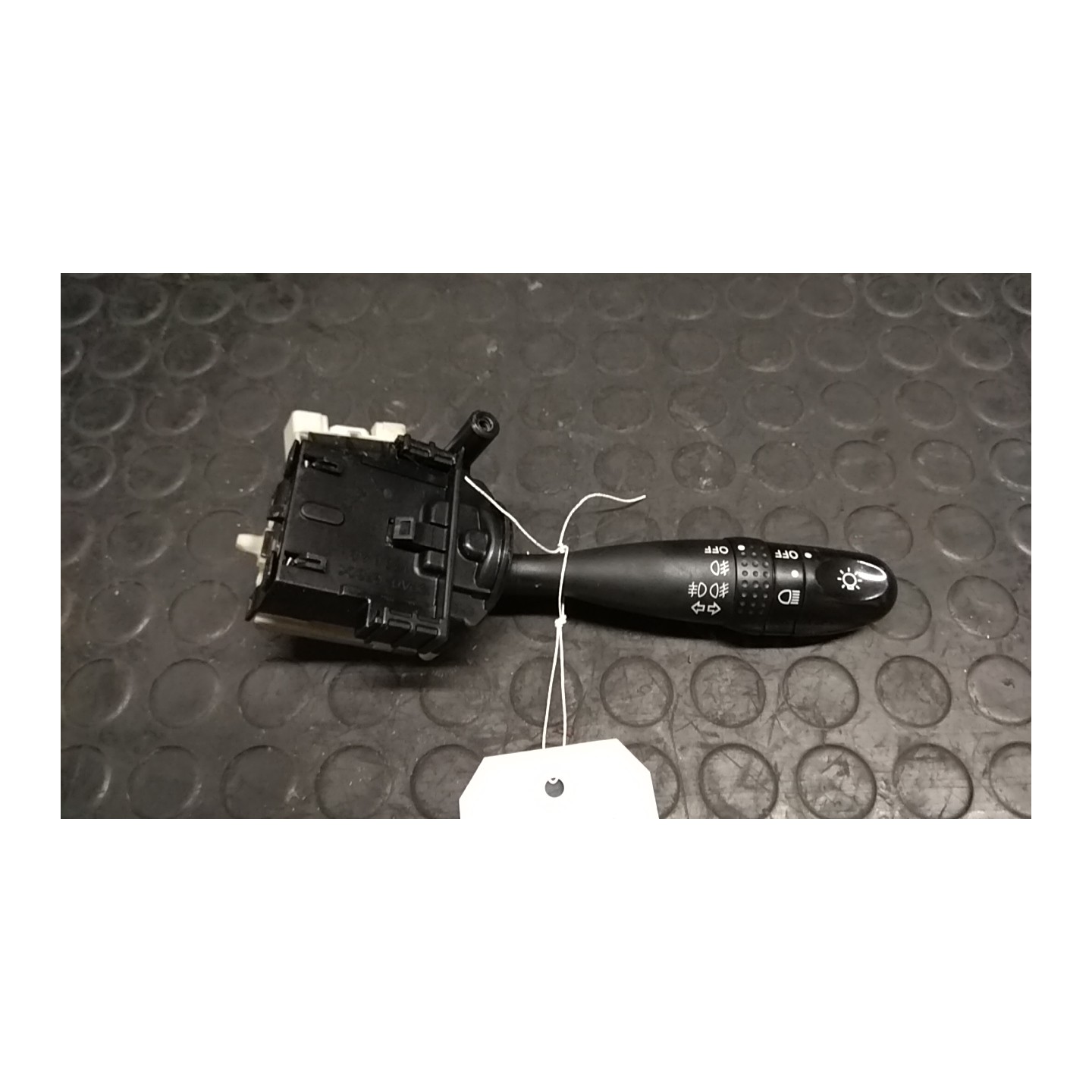 BLOCCO COMANDO VOLANTE LUCI 097 DAIHATSU MATERIA (12/06-) 3SZ 84140B1010