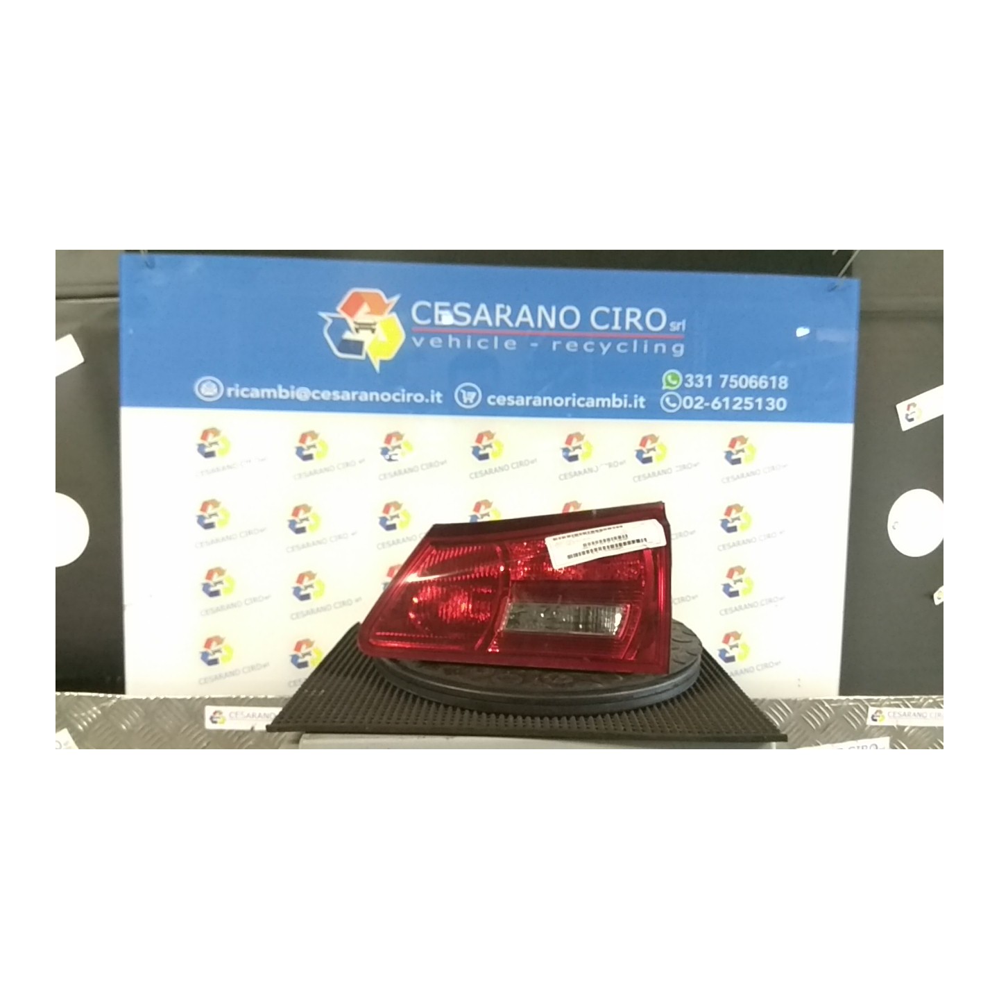 FANALE POST. PARTE INT. DX. 017 LEXUS IS 2A SERIE (01/06-05/12) 2ADFHV 8158153071