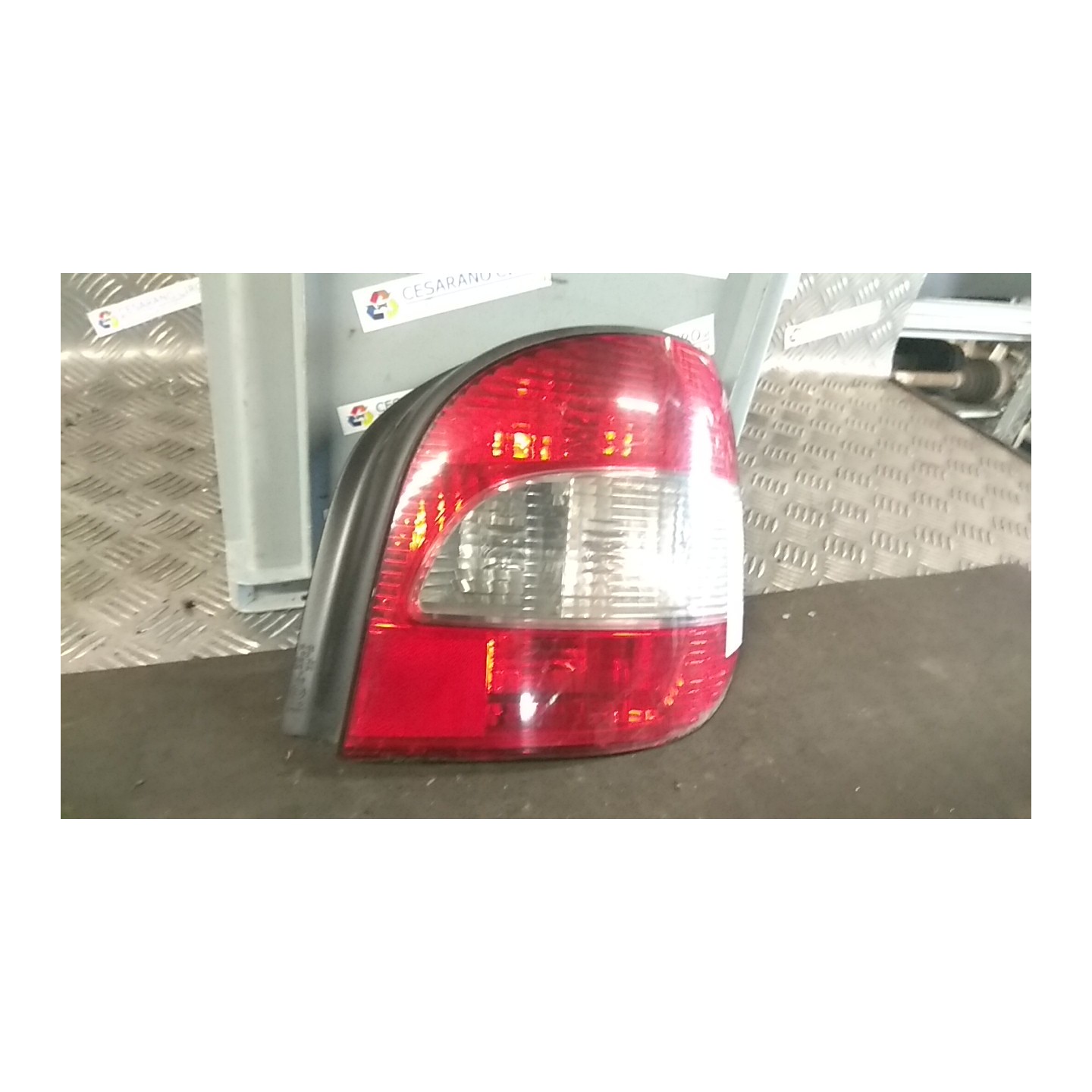 FANALE POST. DX. 047 RENAULT SCENIC (03/99-05/03) K4MA7 7700428055