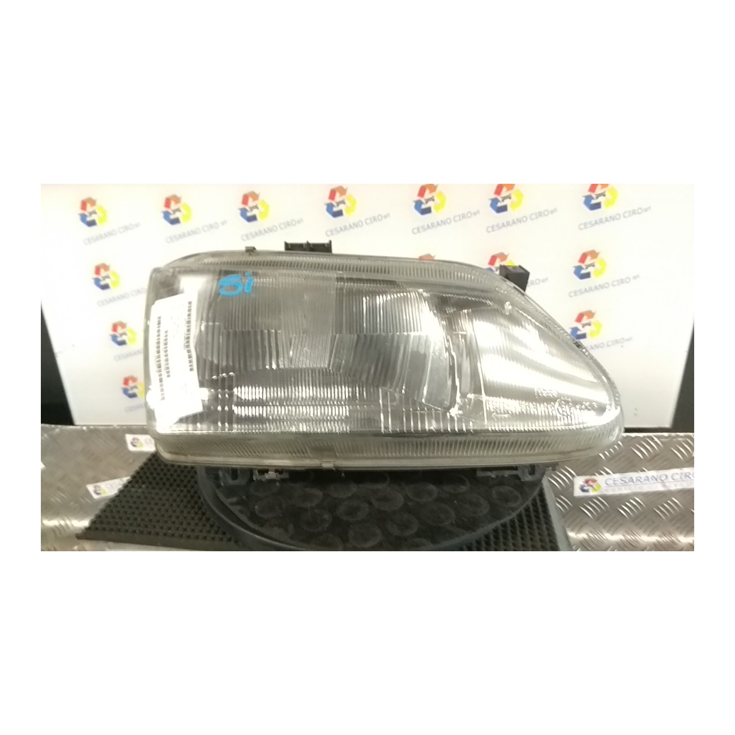 PROIETTORE DX. 059 RENAULT SCENIC (03/99-05/03) K4MA7 7701047600