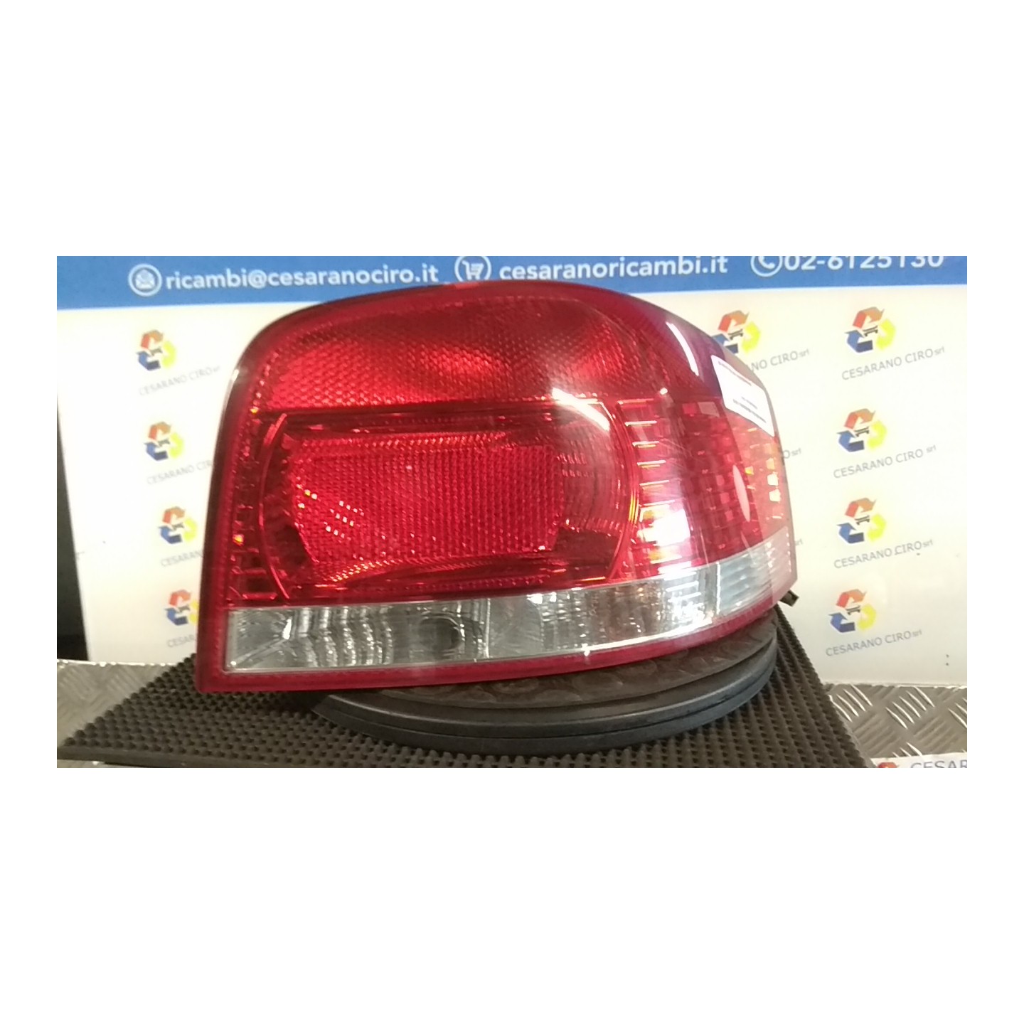 FANALE POST. DX. 064 AUDI A3 (8P) (04/03-06/10) BKC 8P0945096