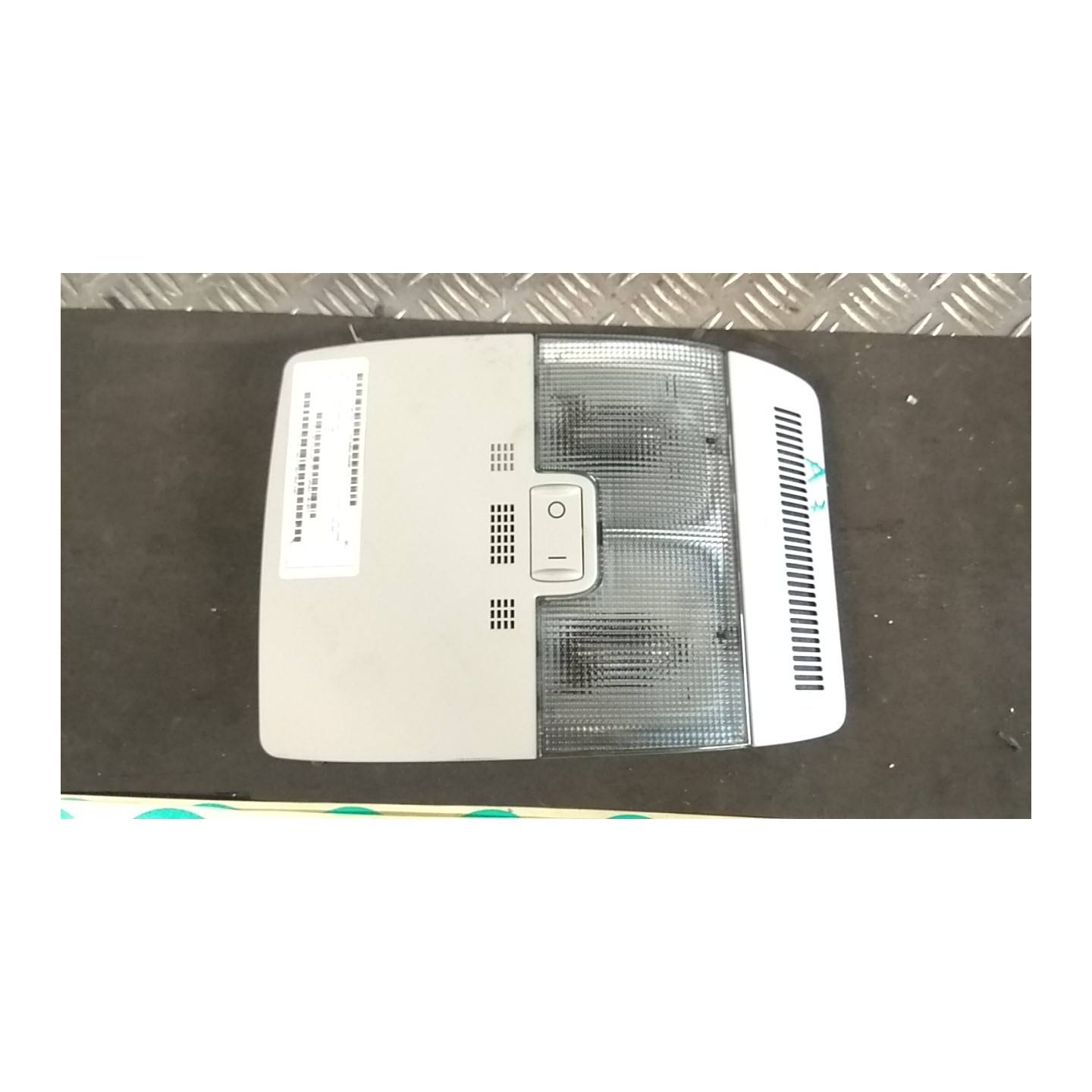 LUCE CORTESIA ANT. TETTO 065 AUDI A3 (8P) (04/03-06/10) BSE 8P0947135D6PS