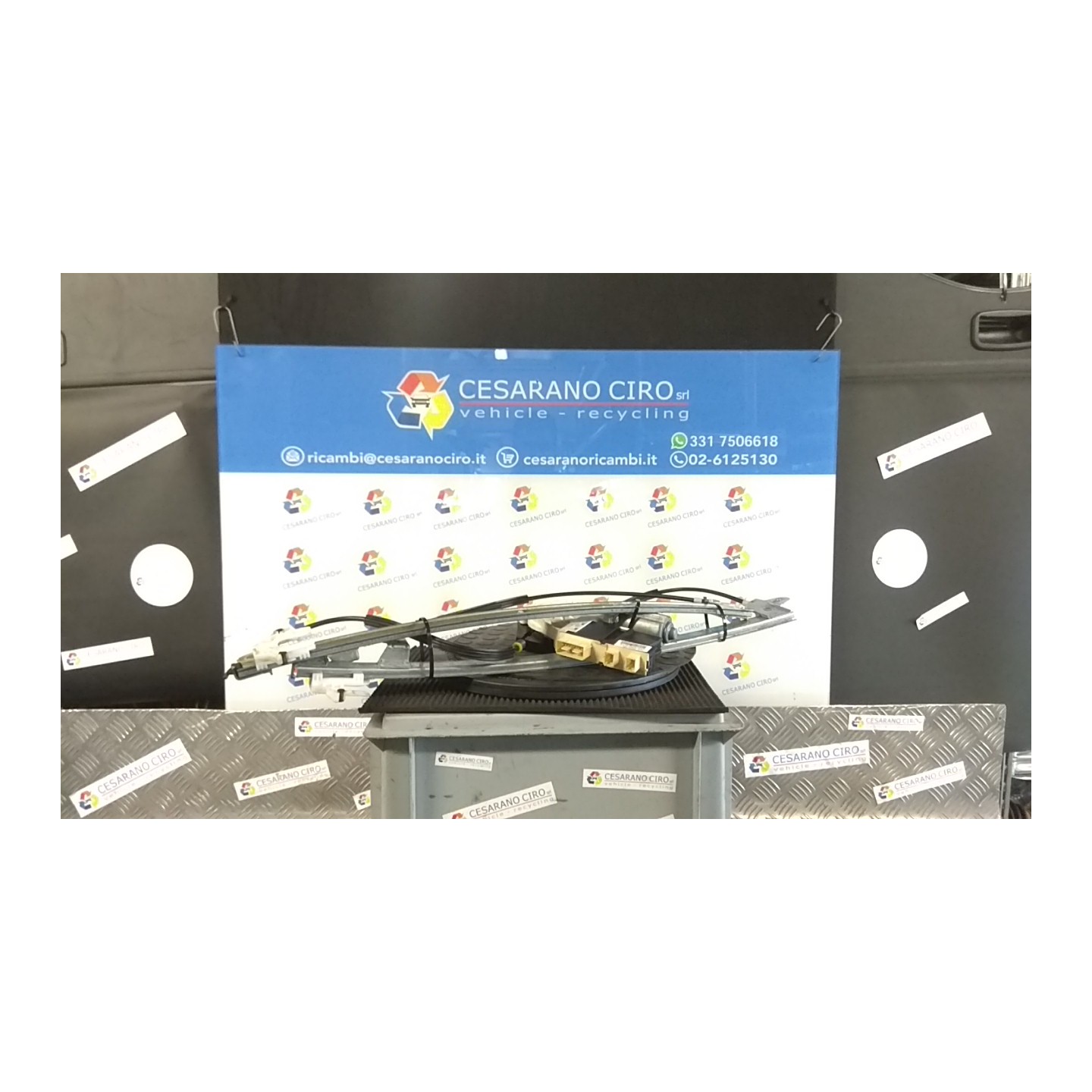 ALZACRISTALLO ELETTR. PORTA ANT. C/MOTORINO DX. 082 LANCIA PHEDRA (TC) (06/02-01/11) 4HT 1485311080