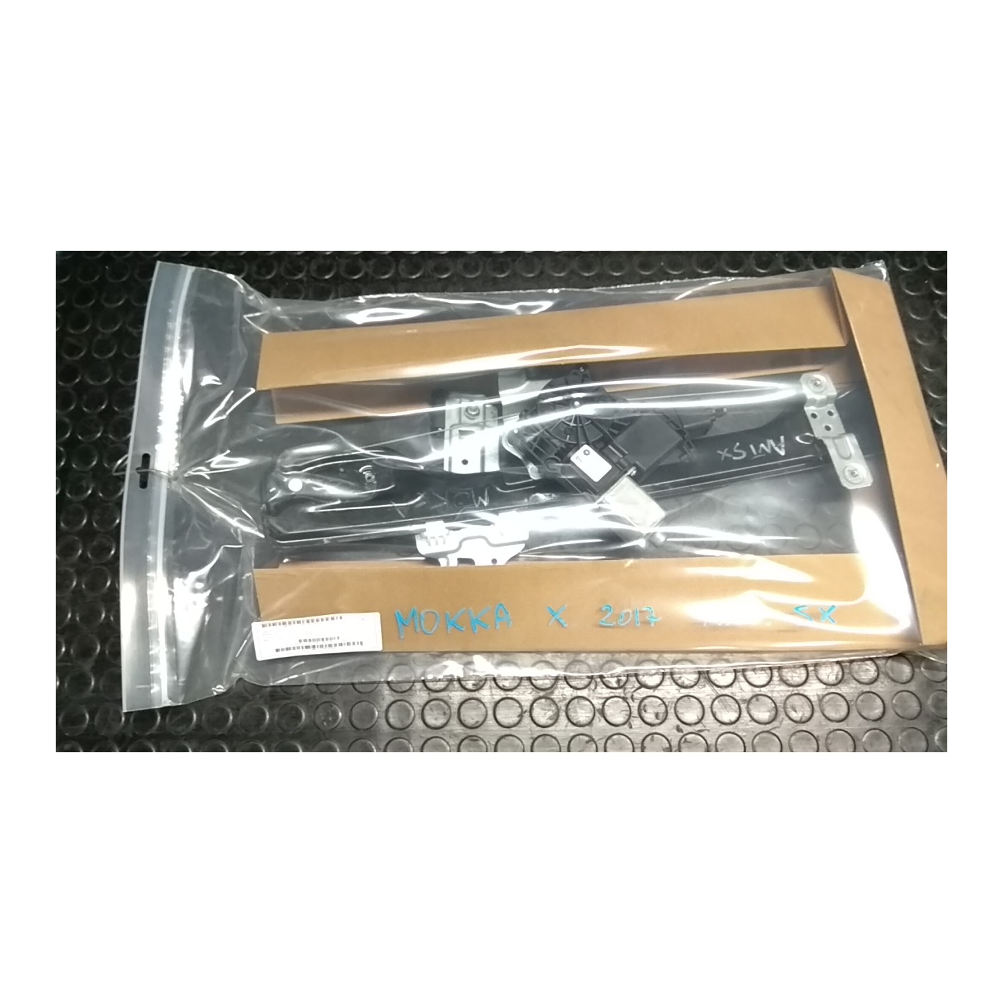 ALZACRISTALLO ELETTR. PORTA ANT. SX. 075 OPEL MOKKA X (07/16-) B16DTUOPTLWV 42562196