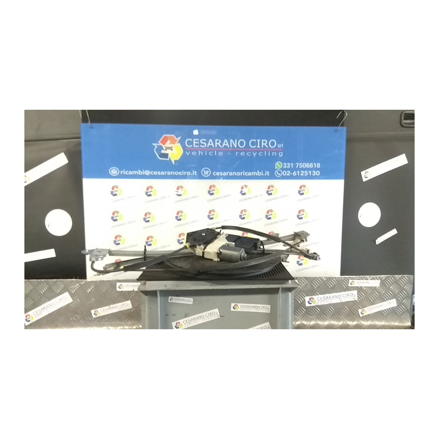 ALZACRISTALLO ELETTR. PORTA ANT. DX. 008 FIAT ULYSSE (2F) (06/02-12/10) 4HW 1485311080