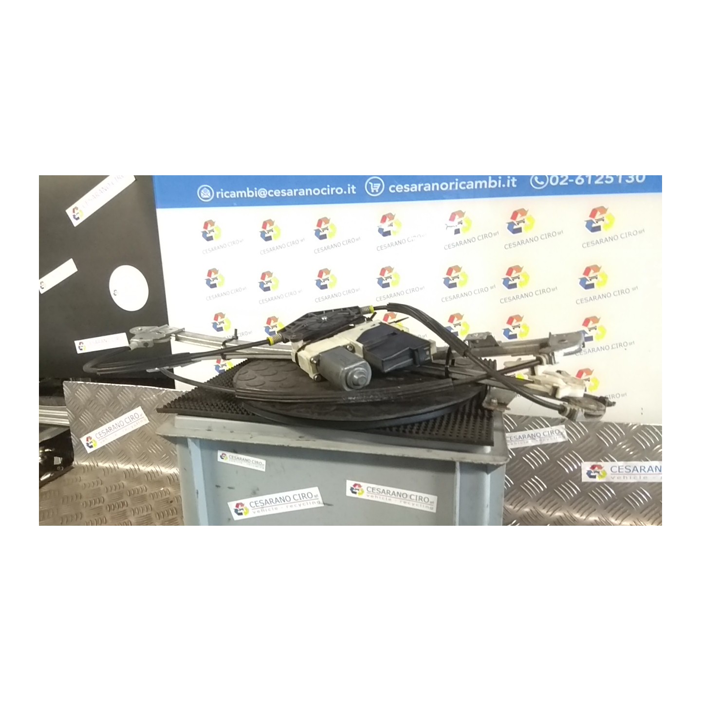 ALZACRISTALLO ELETTR. PORTA ANT. DX. 008 FIAT ULYSSE (2F) (06/02-12/10) 4HW 1485311080