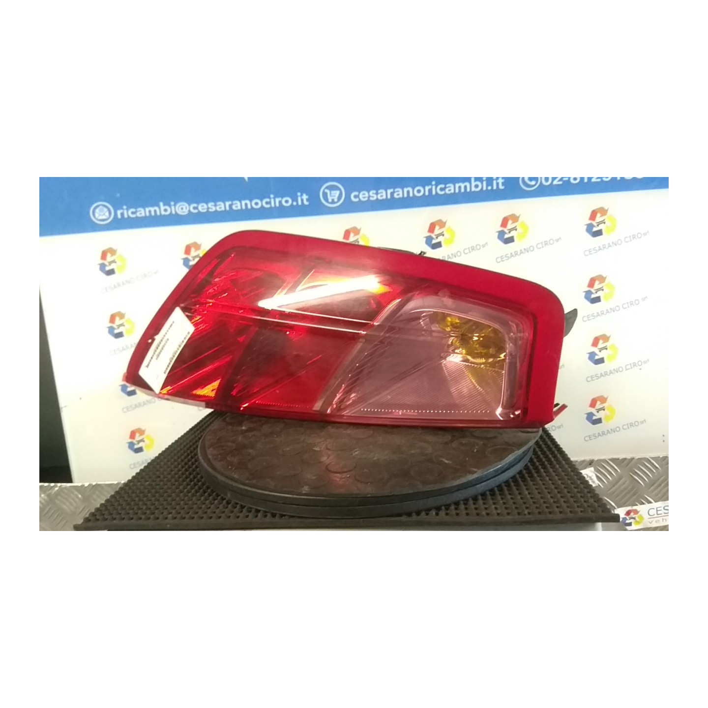 FANALE POST. SX. 051 FIAT GRANDE PUNTO (2Y) (06/05-12/08 350A1000 51701589