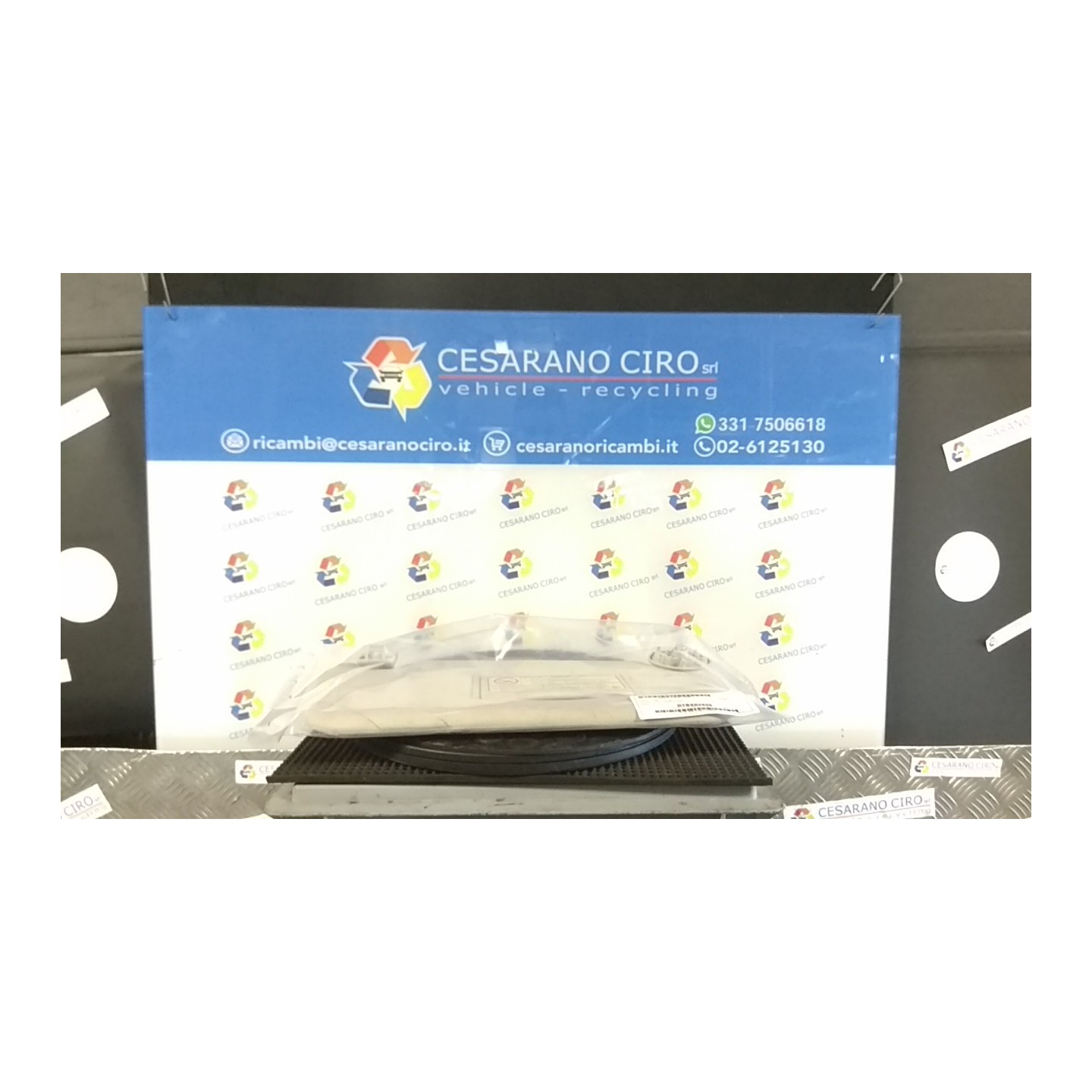 ALETTA PARASOLE PARABREZZA LEGGERO DX. 062 FORD C-MAX (CB7) (09/10-05/15) T1DA 1719807