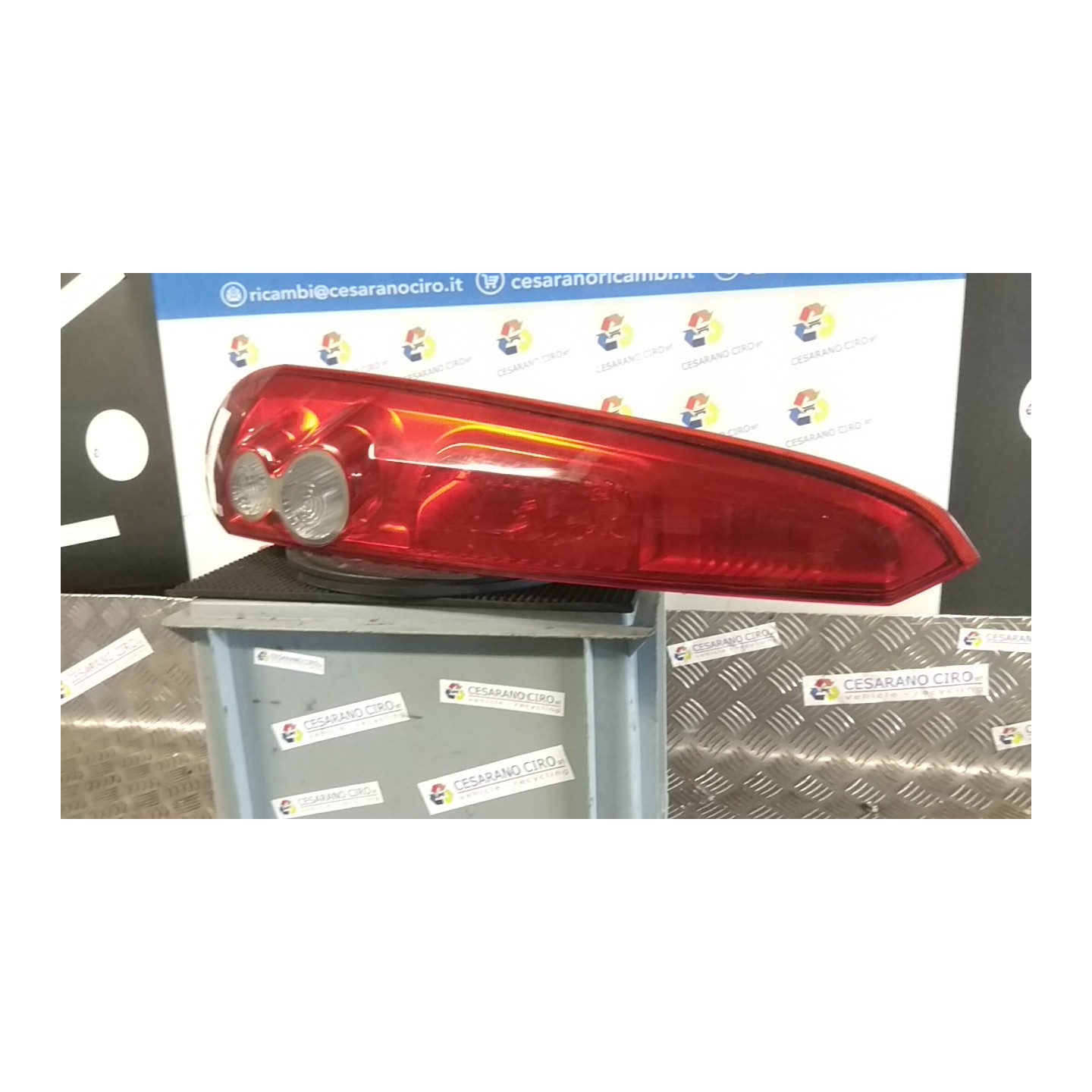 FANALE POST. SX. 067 FORD FIESTA (CBK) (12/05-12/08) FUJA 1437626