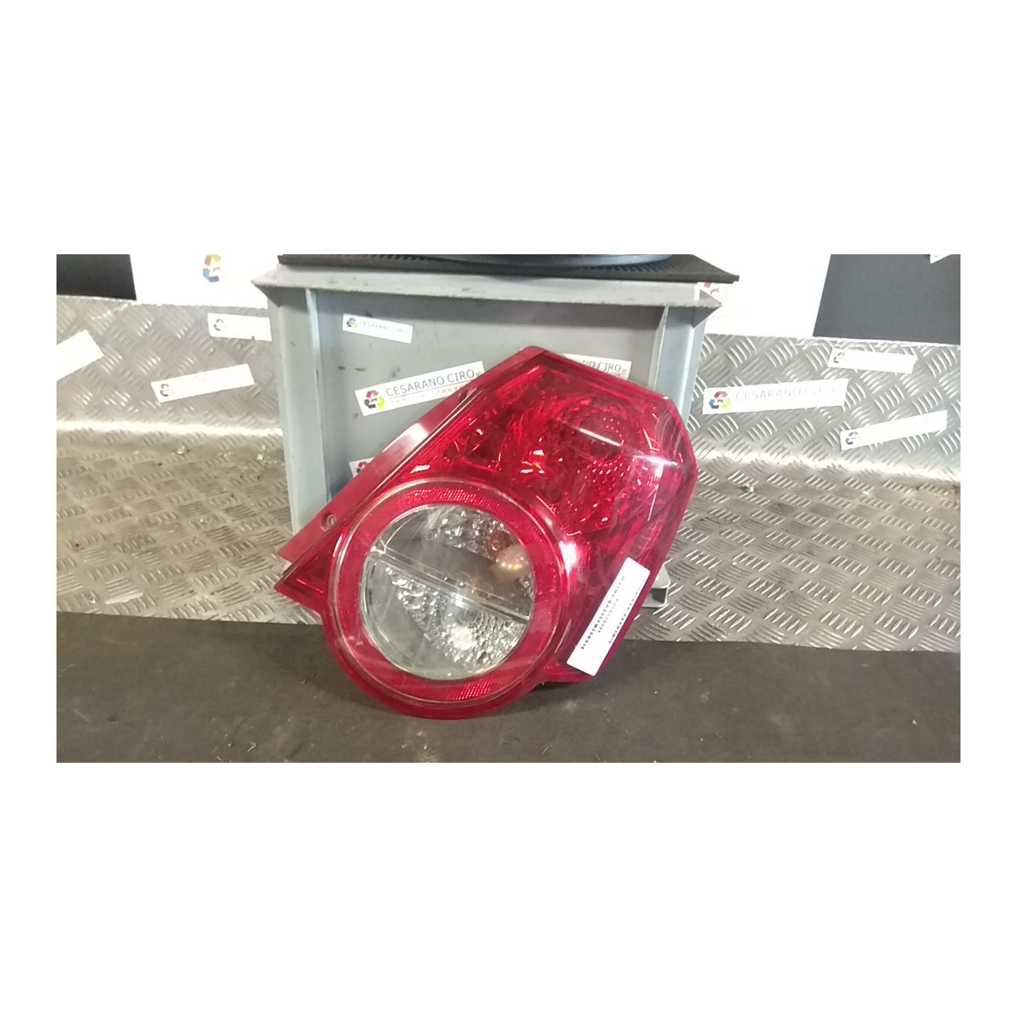 FANALE POST. DX. 103 CHEVROLET (DAEWOO) AVEO (T250) (06/08-11/12) B12D1 95952067