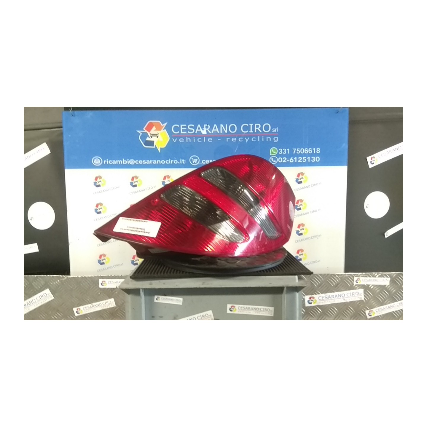FANALE POST. P/AVANTGARDE DX. 113 MERCEDES-BENZ CLASSE A (W/C169) (07/04-04/13 266920 A1698203064