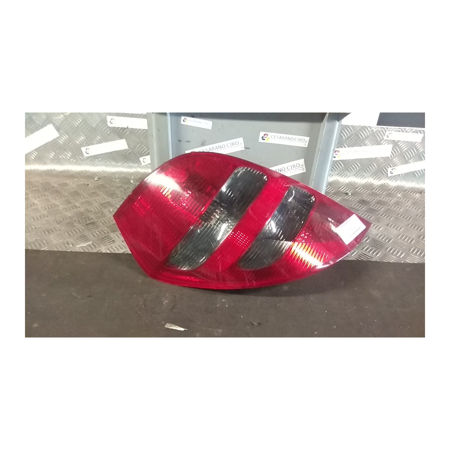 FANALE POST. P/AVANTGARDE SX. 114 MERCEDES-BENZ CLASSE A (W/C169) (07/04-04/13 266920 A1698202964