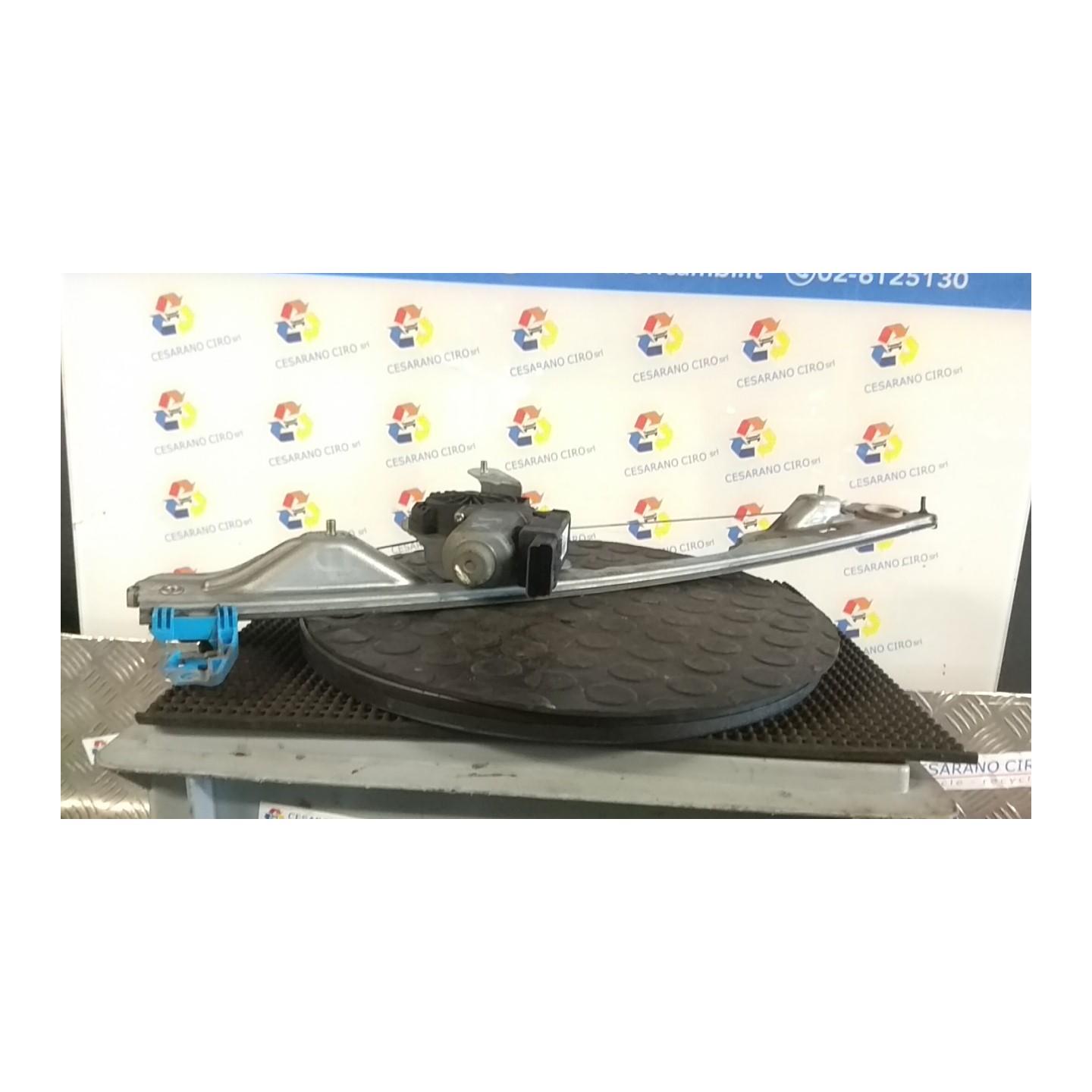 ALZACRISTALLO ELETTR. PORTA POST. C/MOTORINO SX. 185 RENAULT MODUS 1A SERIE (09/04-01/08) D4FD7 8200801330