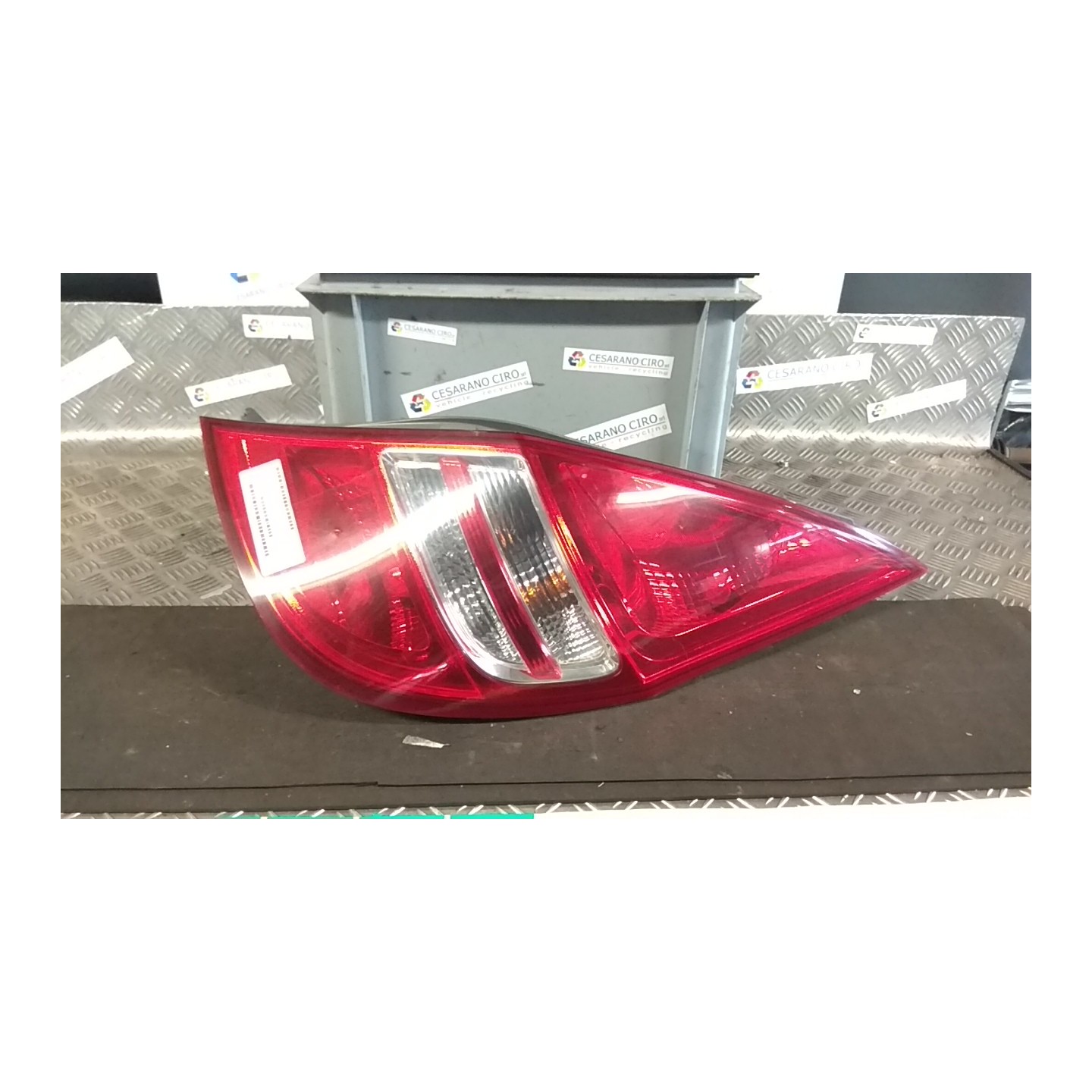 FANALE POST. DX. 027 HYUNDAI I30 (07/07-) G4FC 924022L010