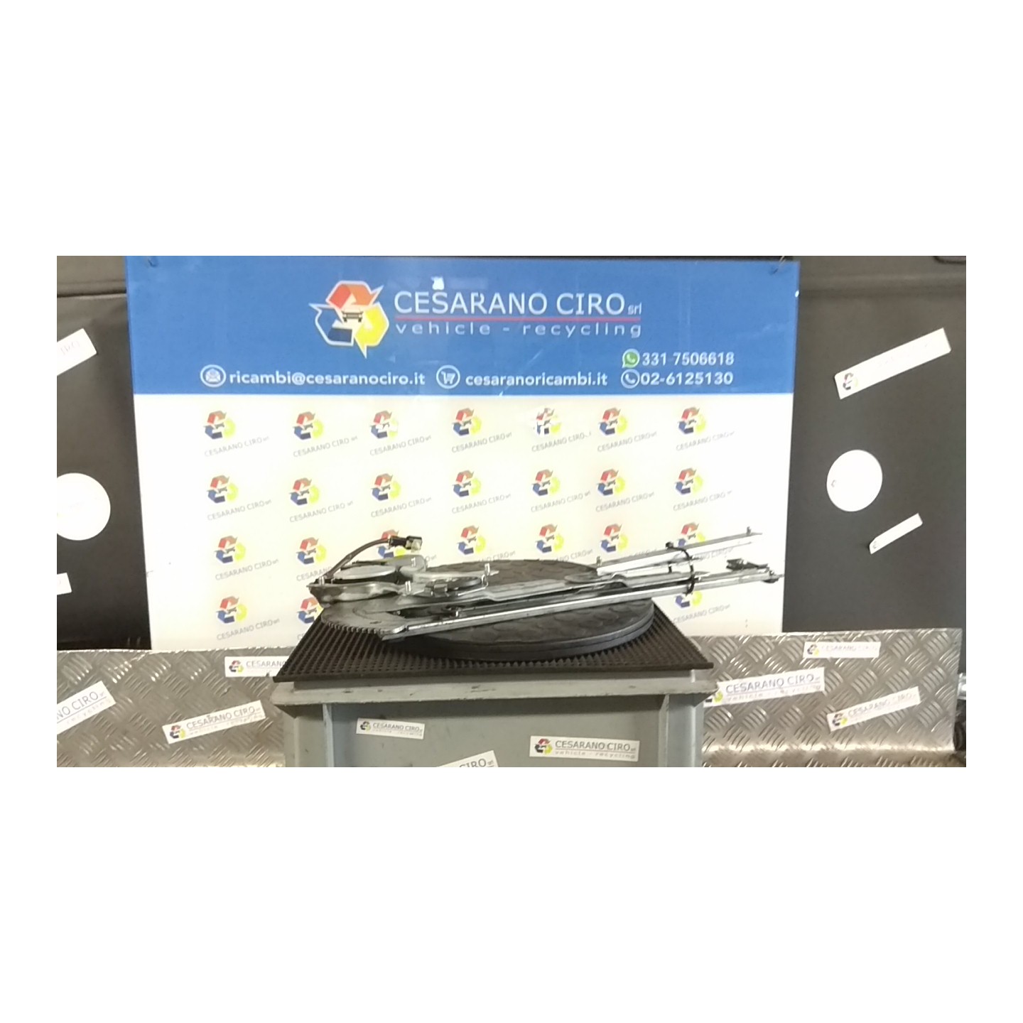 ALZACRISTALLO ELETTR. PORTA ANT. C/MOTORINO DX. 011 KIA CARENS 1A SERIE (07/02-02/08) S6D 0K2FA58560C