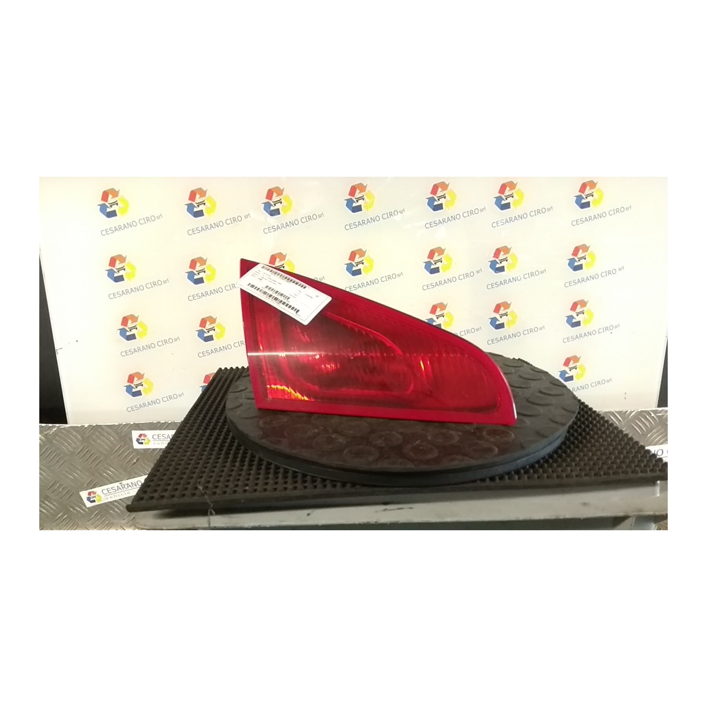 FANALE POST. PARTE INT. SX. 010 MITSUBISHI COLT 7A SERIE (06/04-12/09) 135930 8337A039