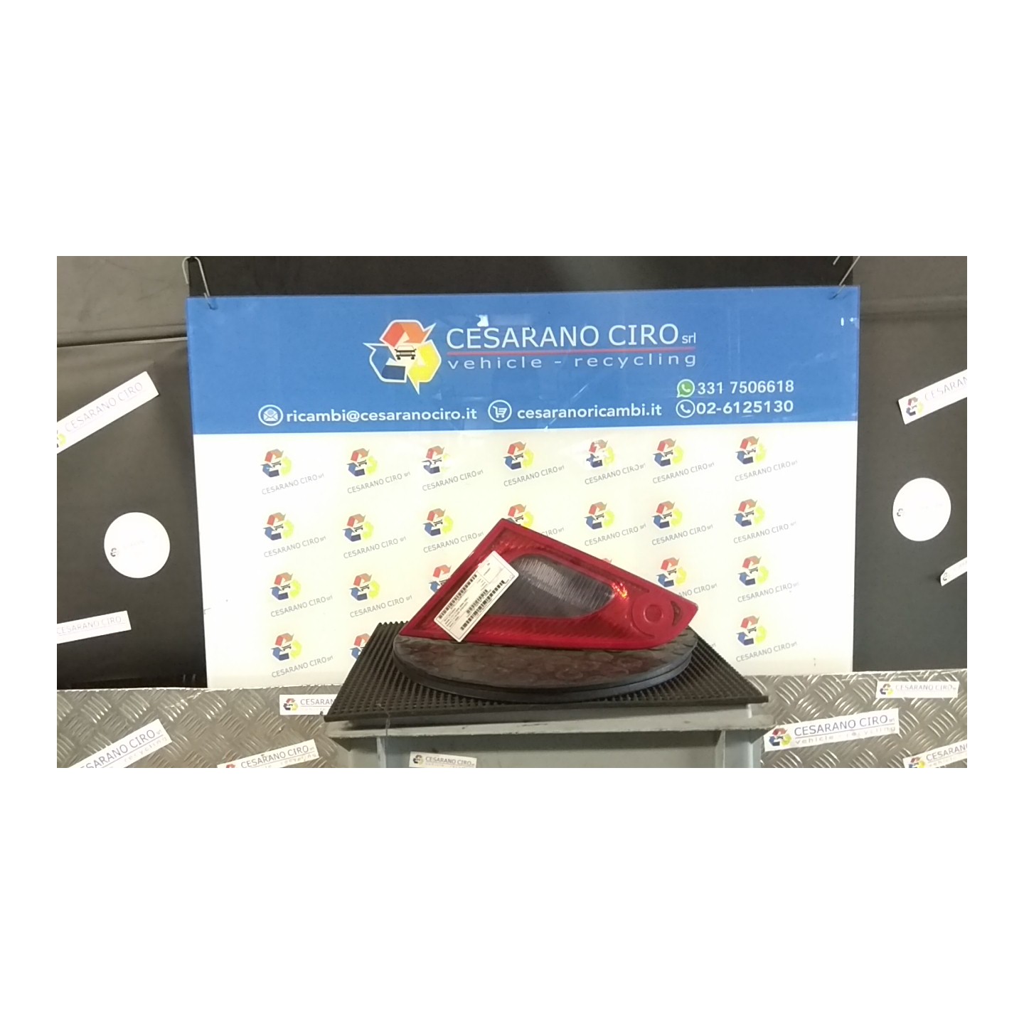 FANALE POST. PARTE INT. DX. 011 MITSUBISHI COLT 7A SERIE (06/04-12/09) 135930 8336A042