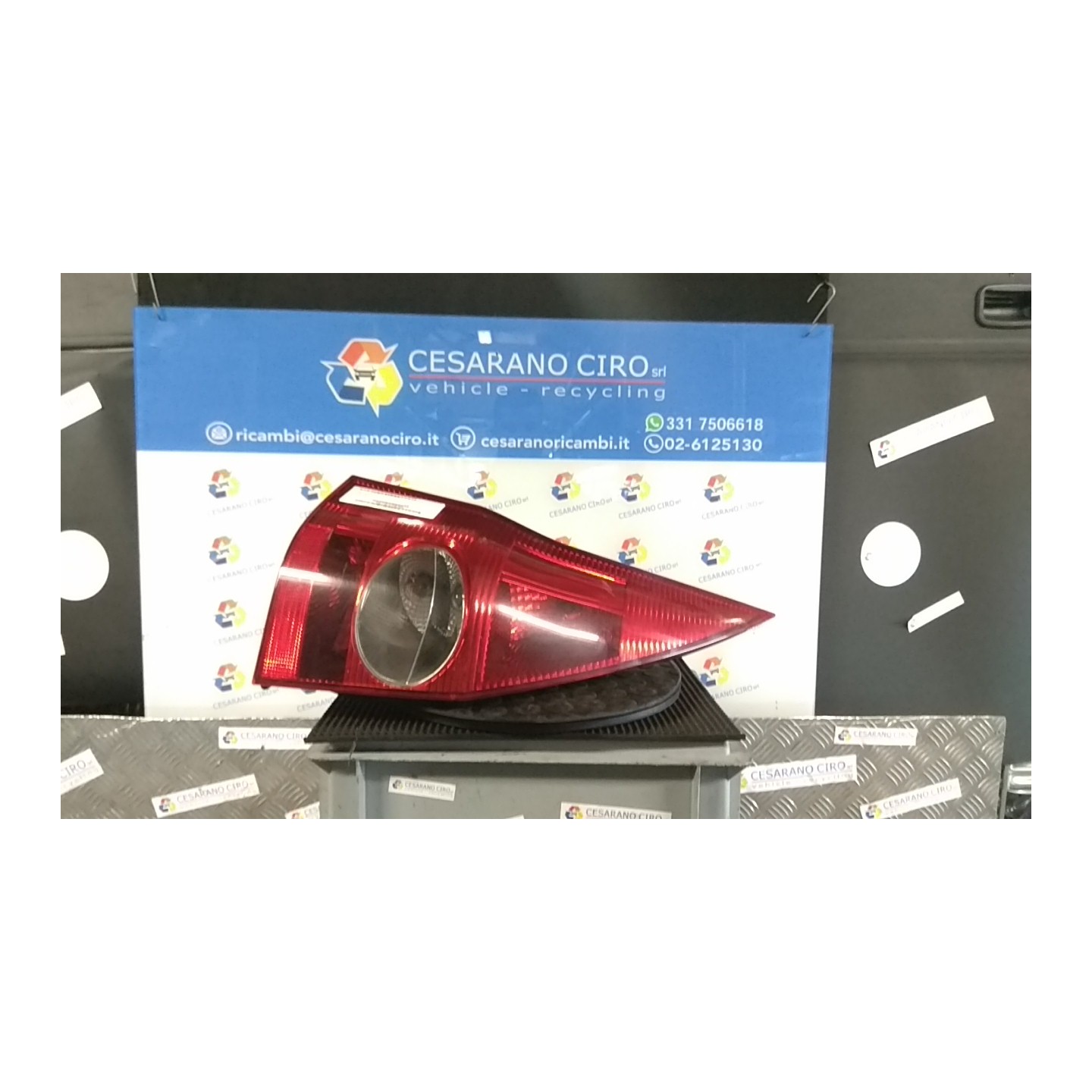 FANALE POST. SX. 049 RENAULT MEGANE 2A SERIE (09/02-02/06) K4MT7 8200142684