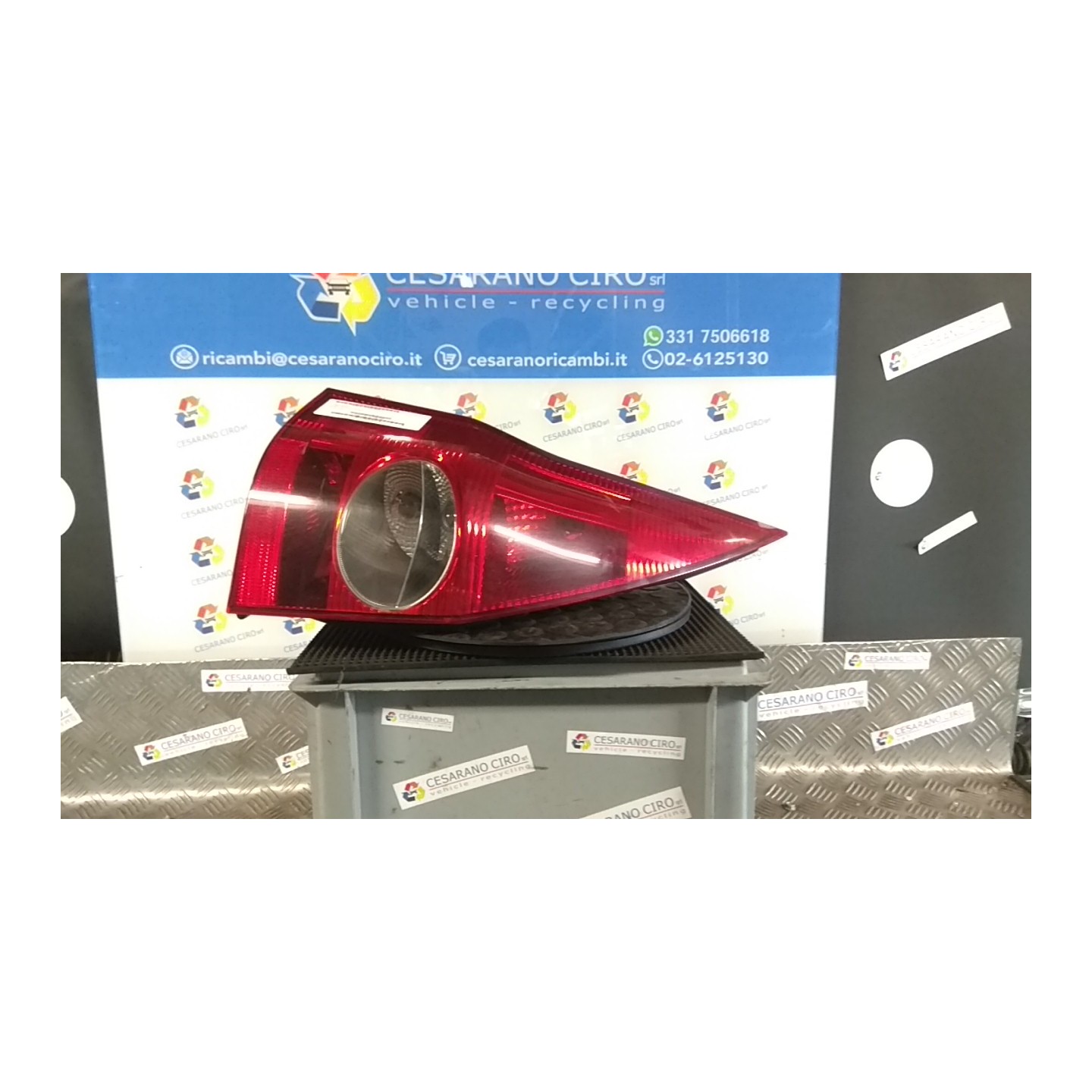 FANALE POST. SX. 049 RENAULT MEGANE 2A SERIE (09/02-02/06) K4MT7 8200142684