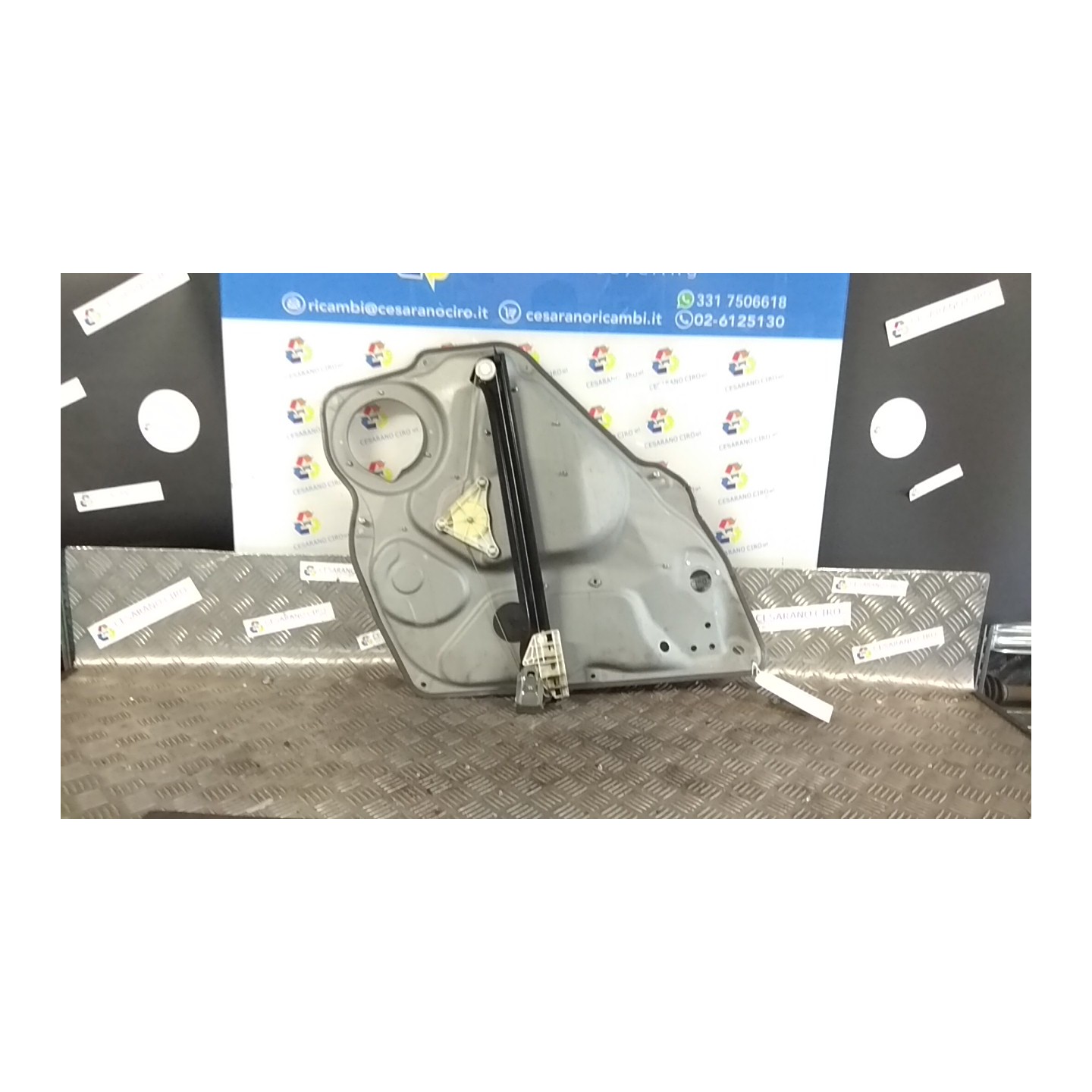 ALZACRISTALLO ELETTR. PORTA POST. DX. 107 MERCEDES-BENZ CLASSE B (T245) (03/05-03/13) 266920 A1697303879